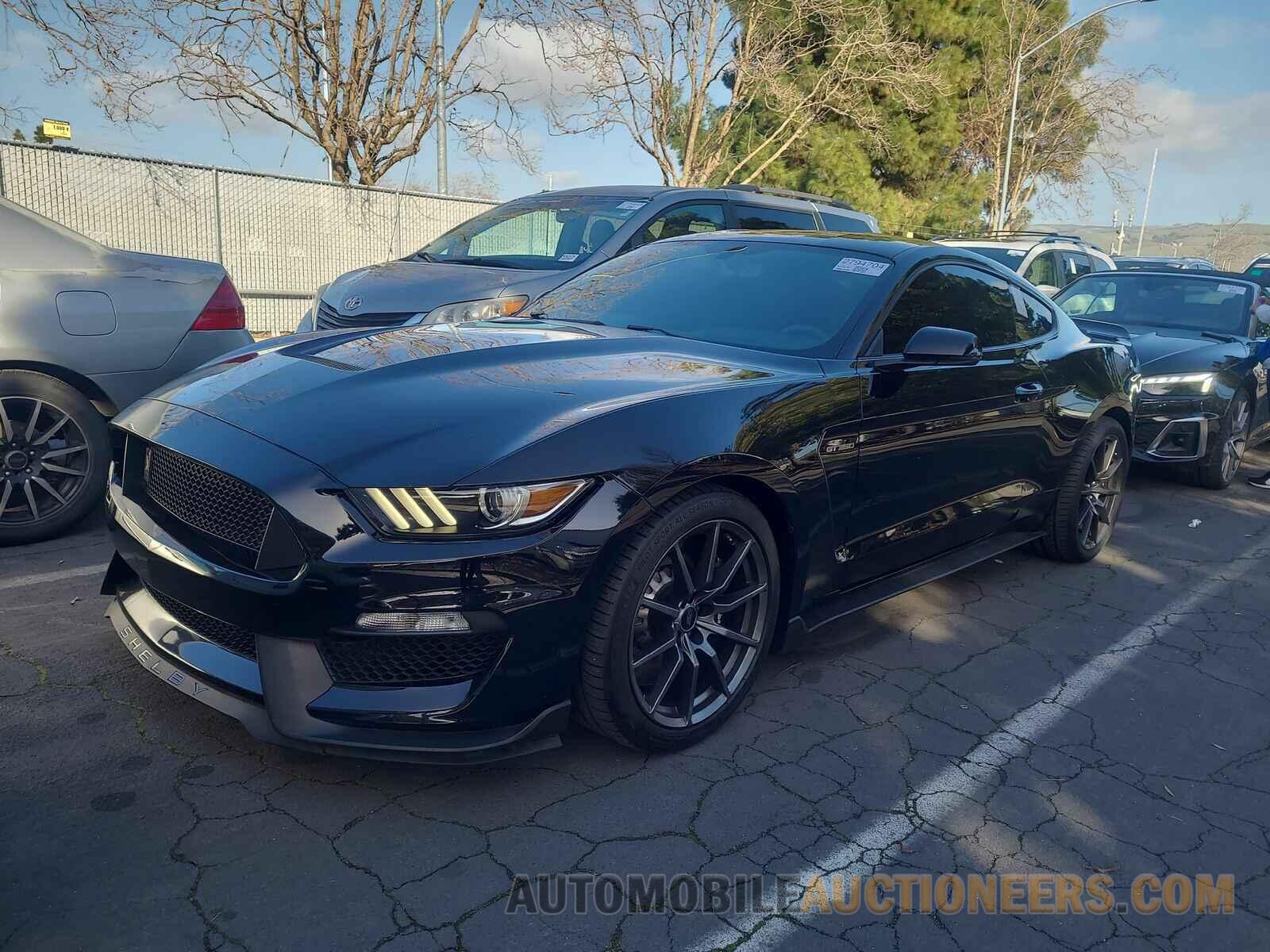 1FA6P8JZ7H5526146 Ford Mustang 2017