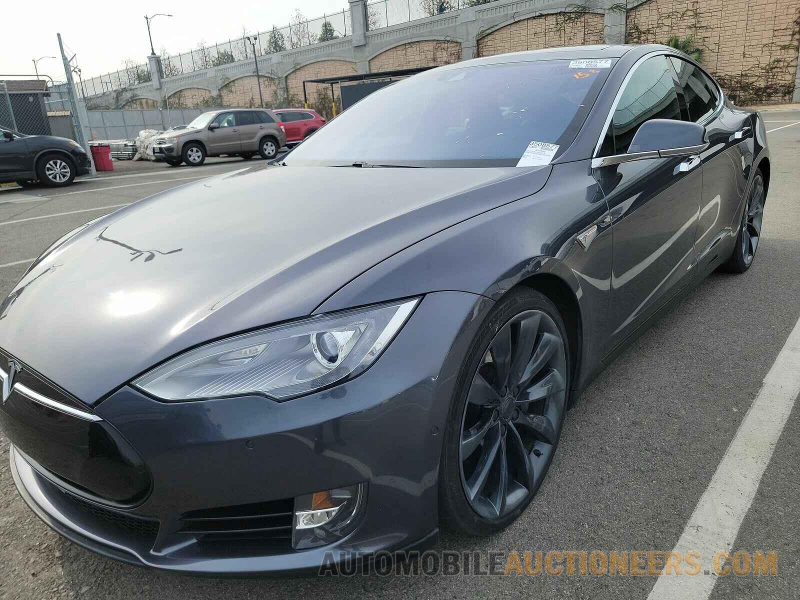 5YJSA1E26FF107599 Tesla Model S 2015