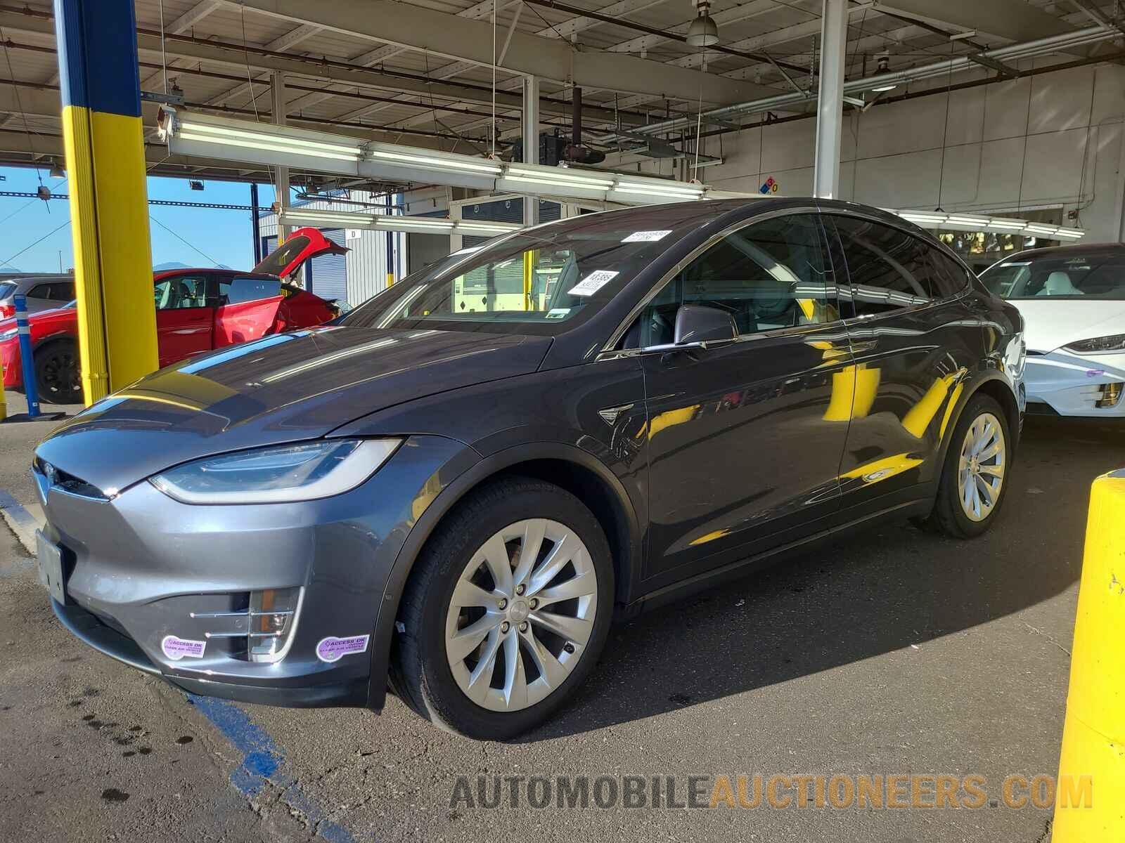 5YJXCBE29KF206854 Tesla Model X 2019