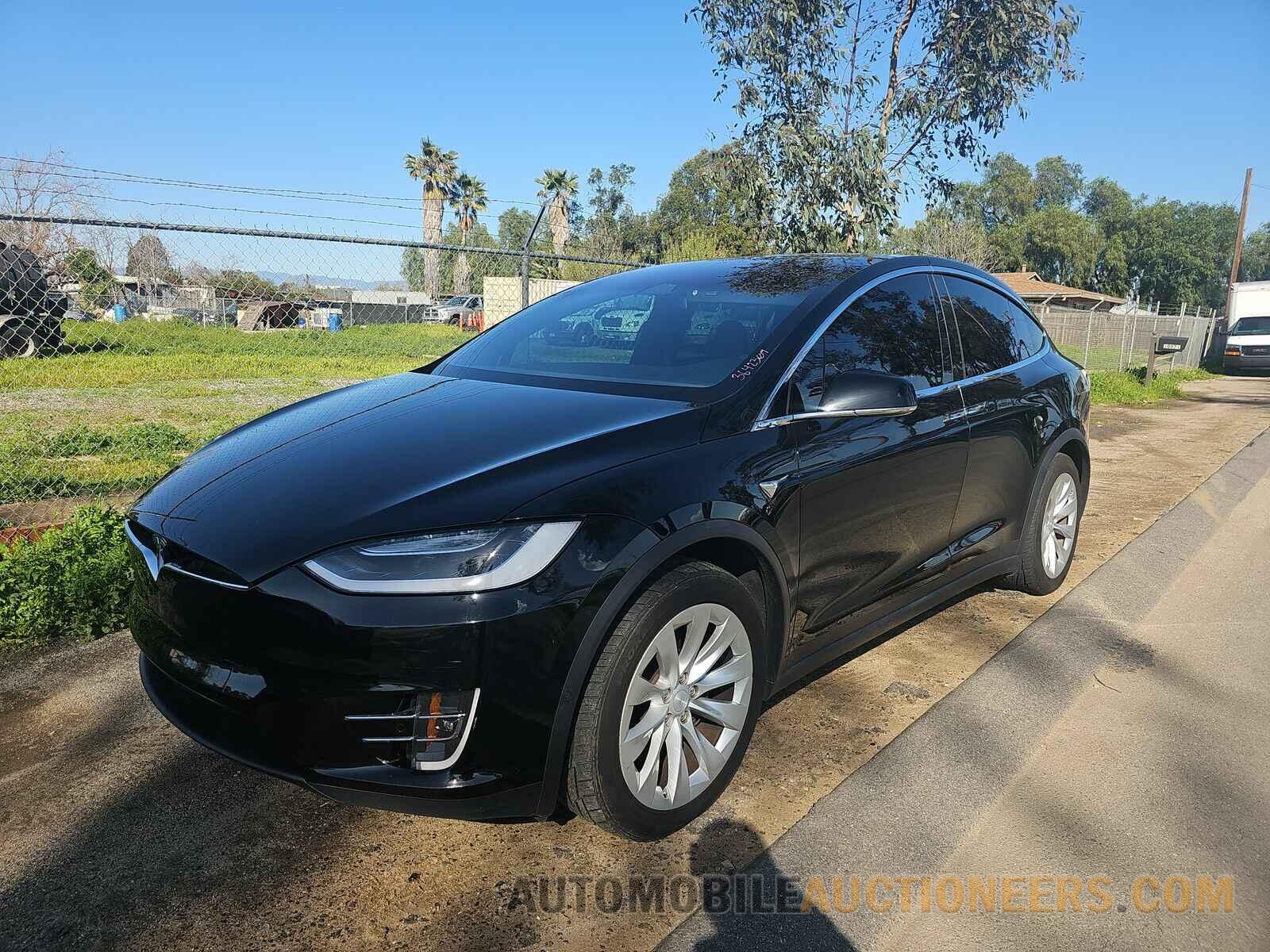 5YJXCDE27JF101689 Tesla Model X 2018