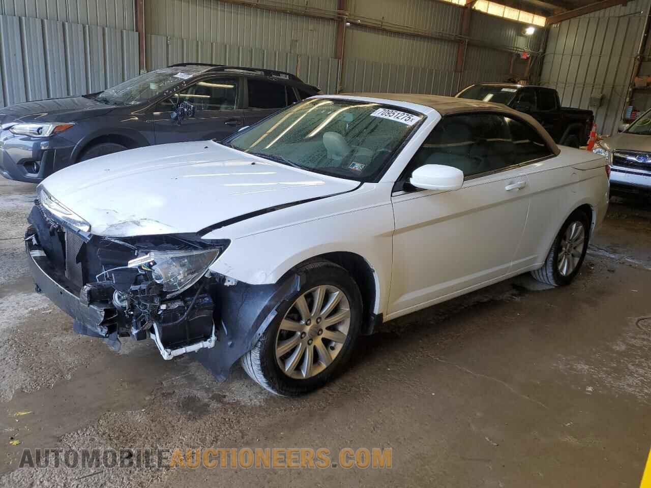 1C3BC2EBXBN554792 CHRYSLER 200 2011