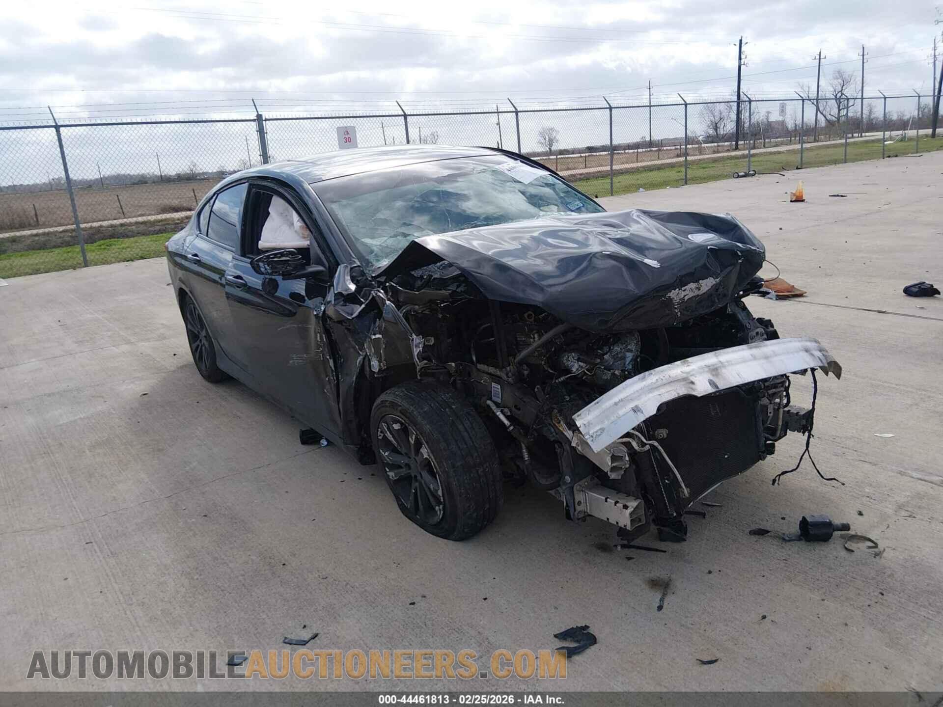 1C3CCCAB9FN631173 CHRYSLER 200 2015
