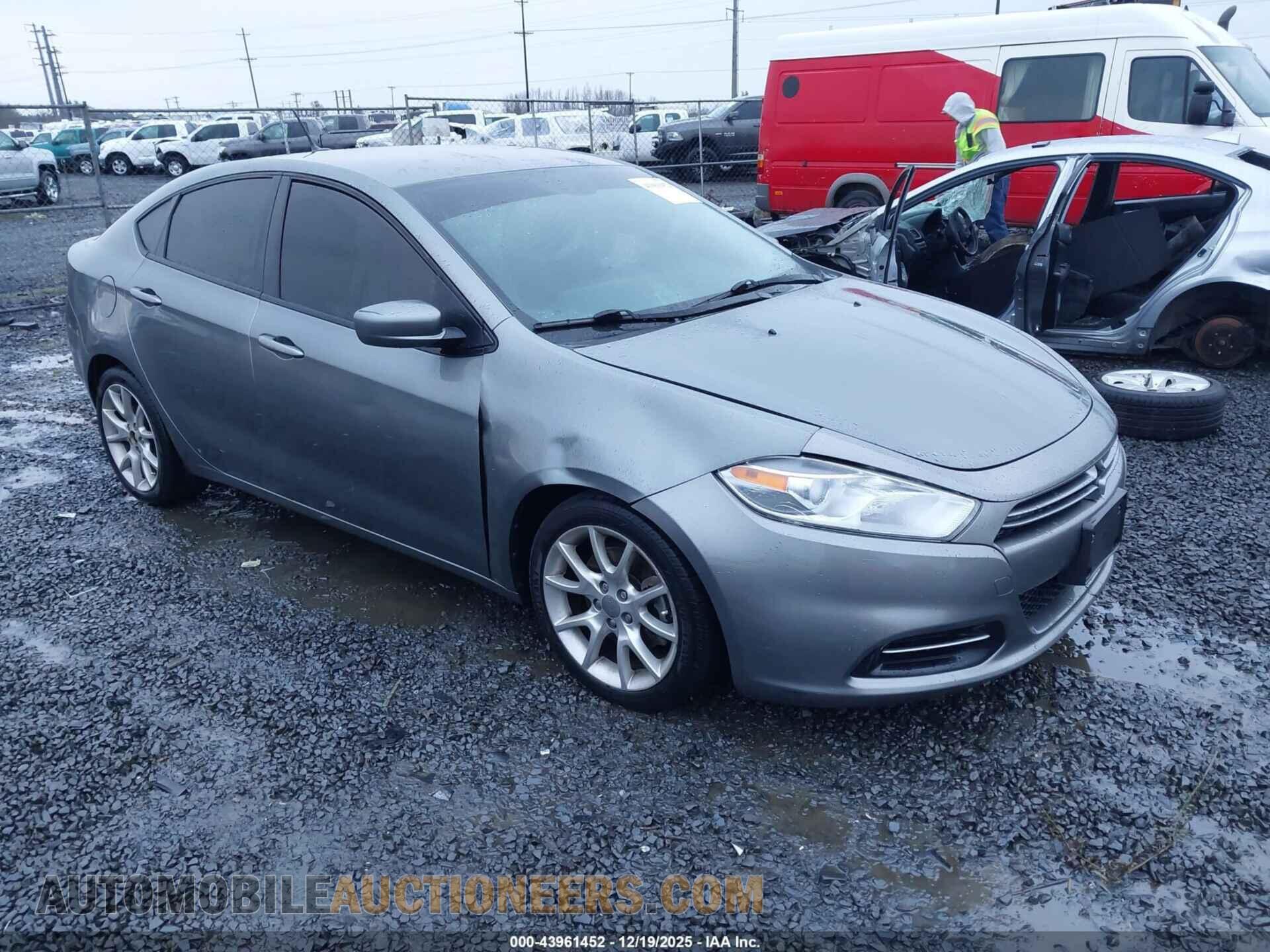 1C3CDFBA6DD213967 DODGE DART 2013