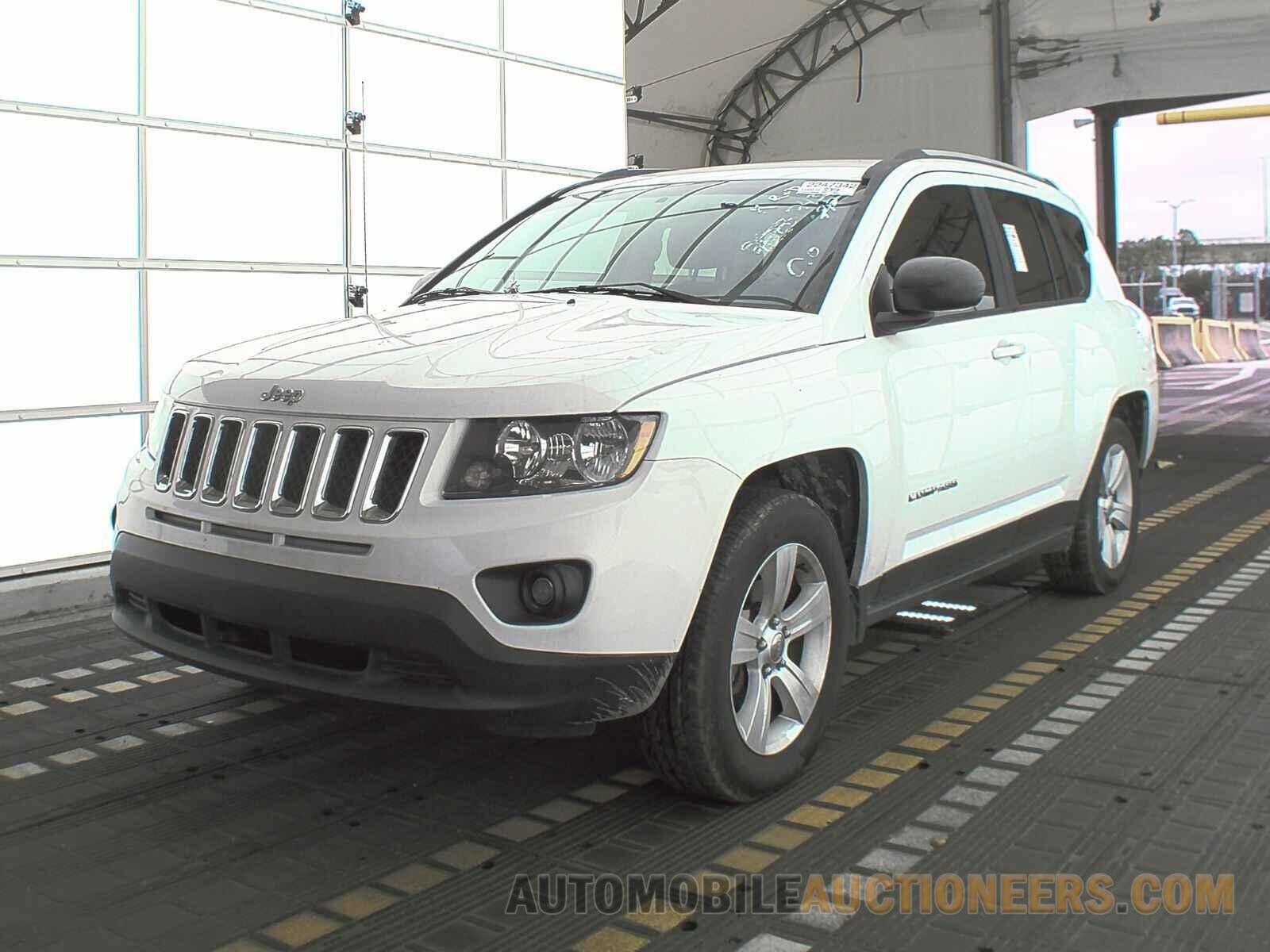 1C4NJCBA0GD743688 Jeep Compass 2016