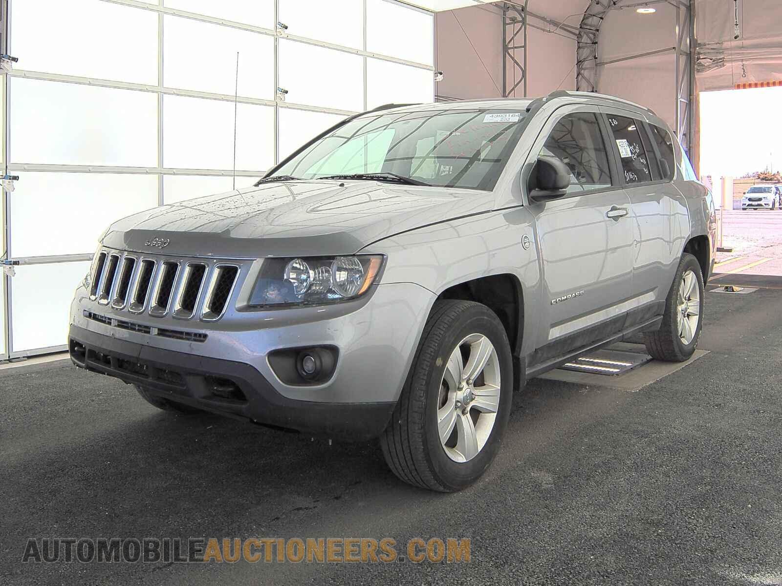 1C4NJDBB0GD511834 Jeep Compass 2016