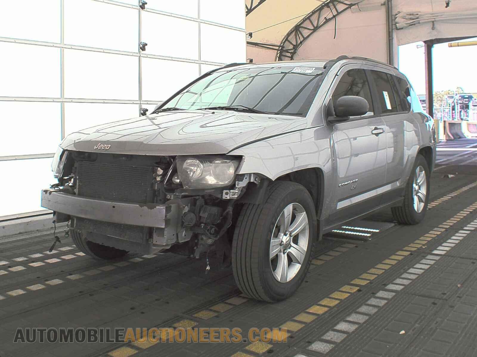 1C4NJDBB2FD177059 Jeep Compass 2015