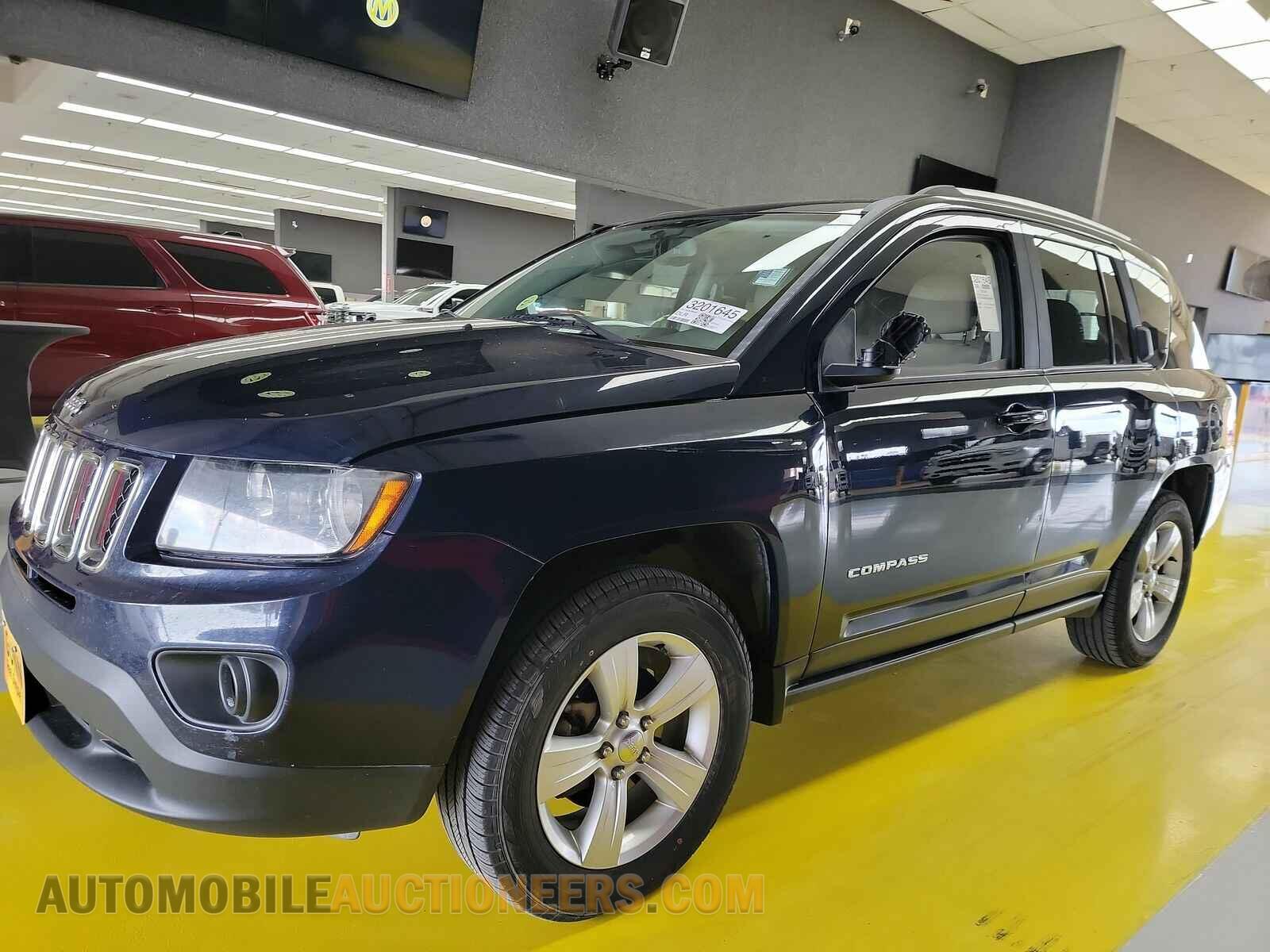 1C4NJDBB2GD608646 Jeep Compass 2016
