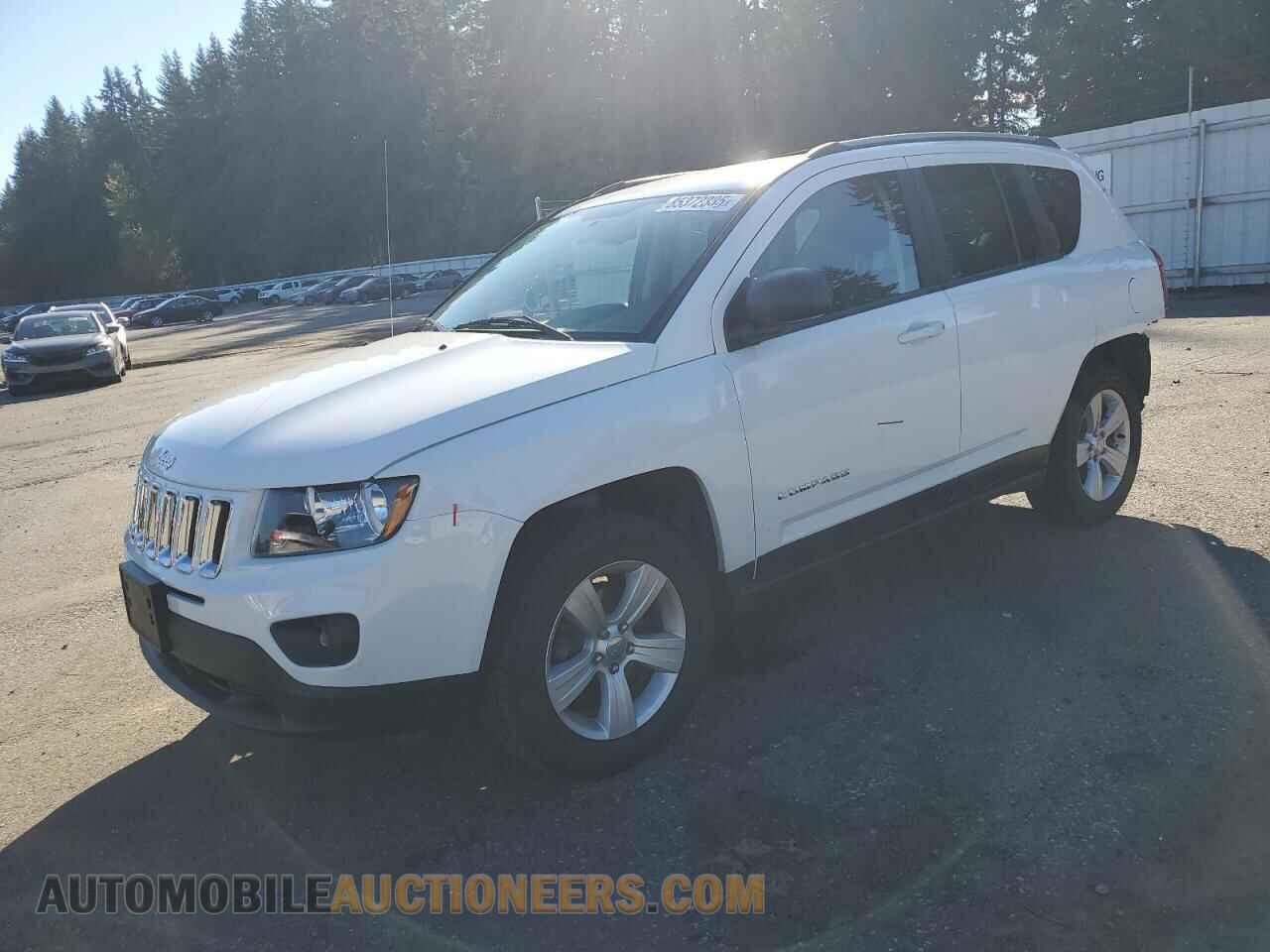 1C4NJDBB3FD395849 JEEP COMPASS 2015