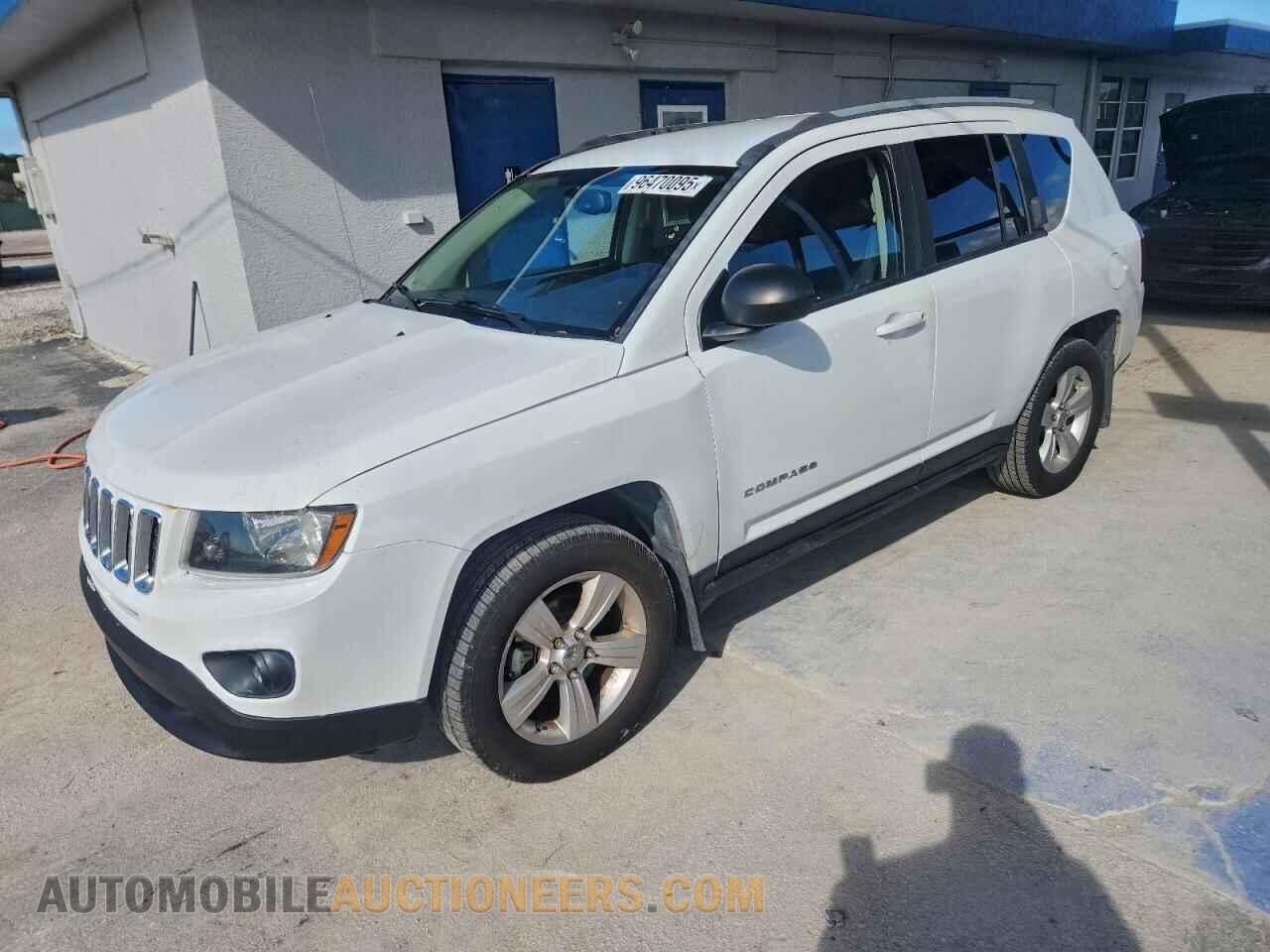 1C4NJDBB6GD631637 JEEP COMPASS 2016