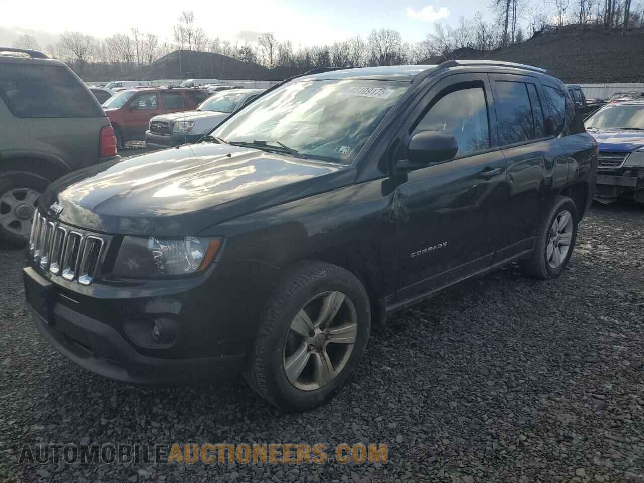 1C4NJDBB7FD130559 JEEP COMPASS 2015