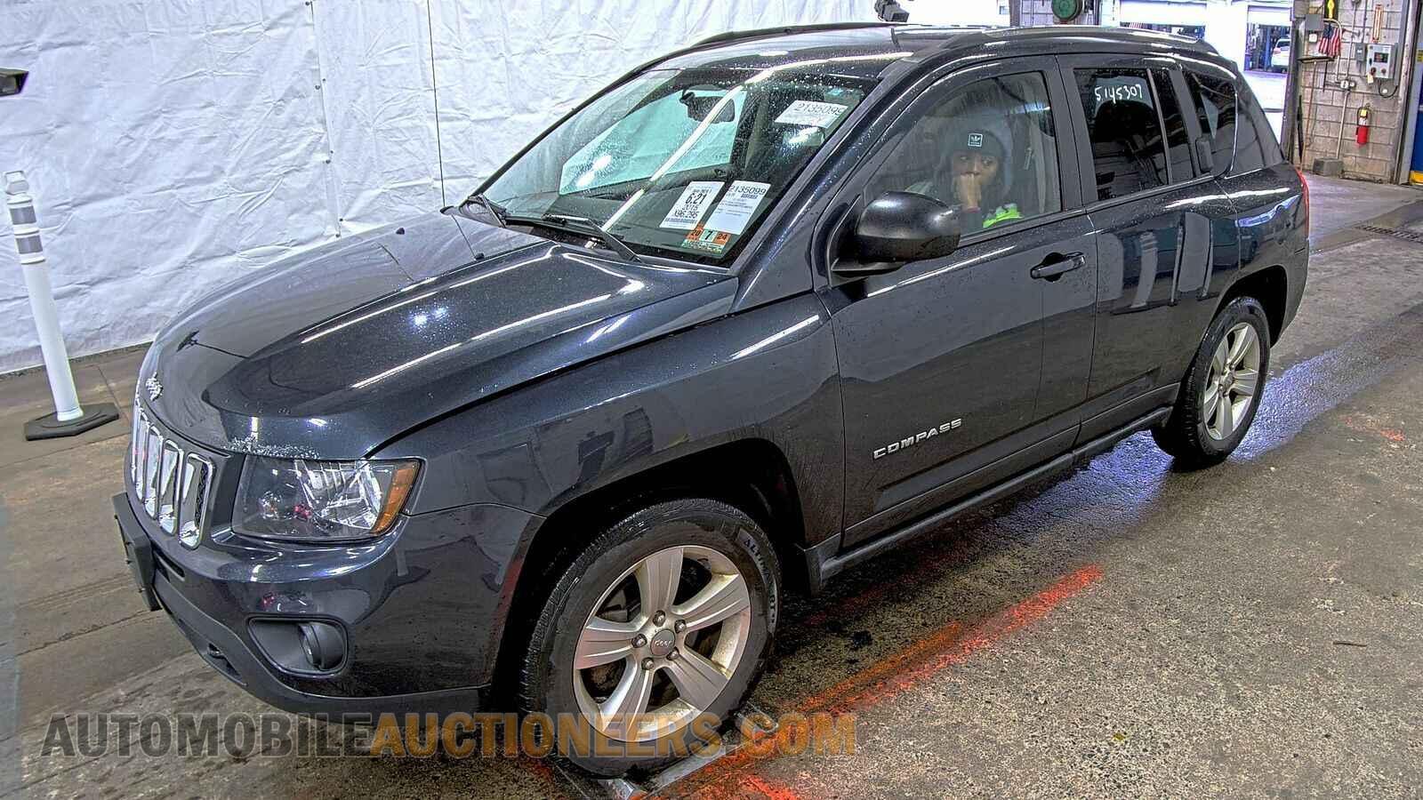 1C4NJDBB7FD169703 Jeep Compass 2015