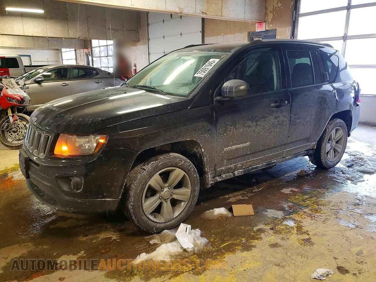 1C4NJDBB7FD416587 JEEP COMPASS 2015