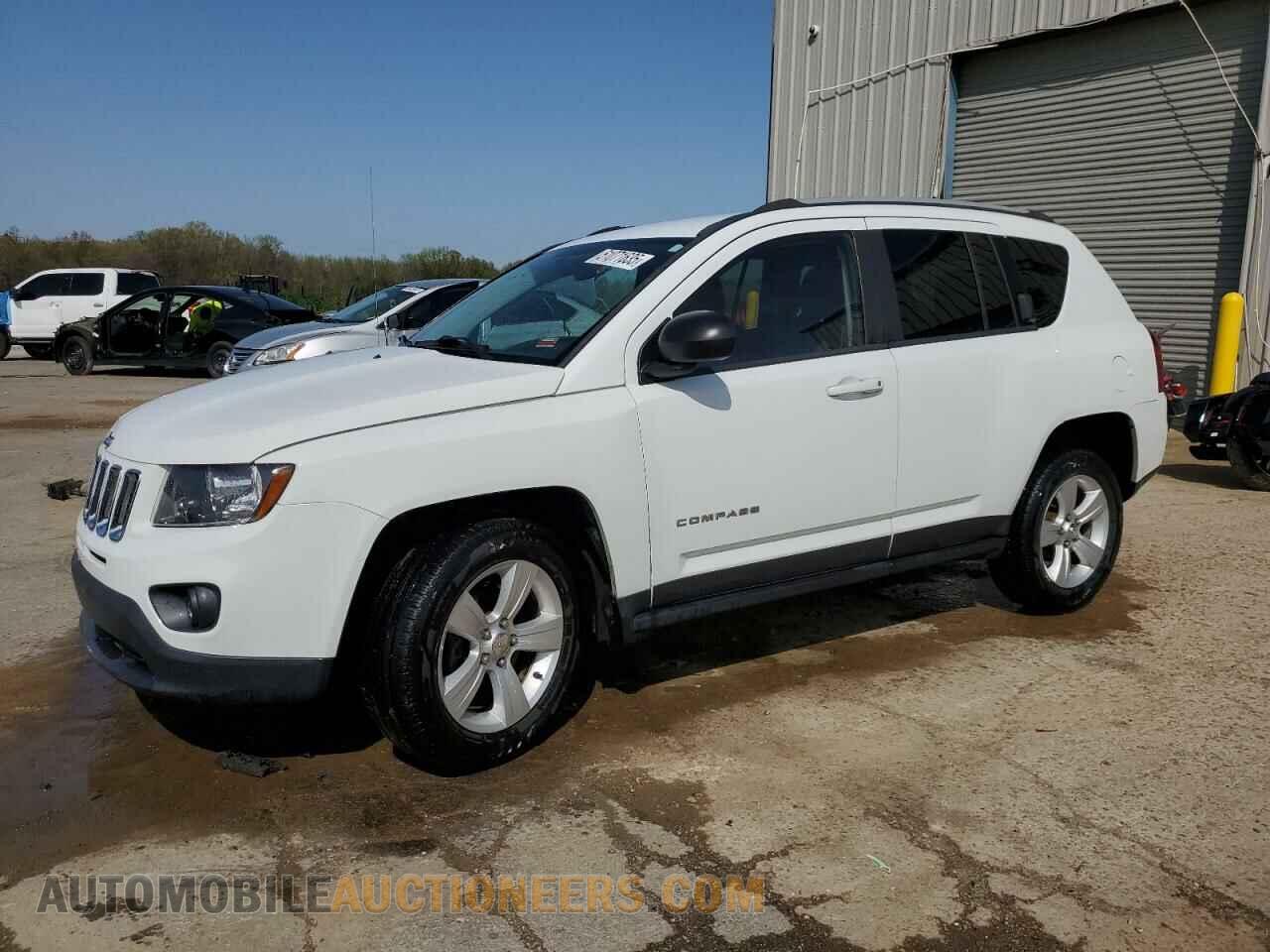1C4NJDBB7FD423619 JEEP COMPASS 2015