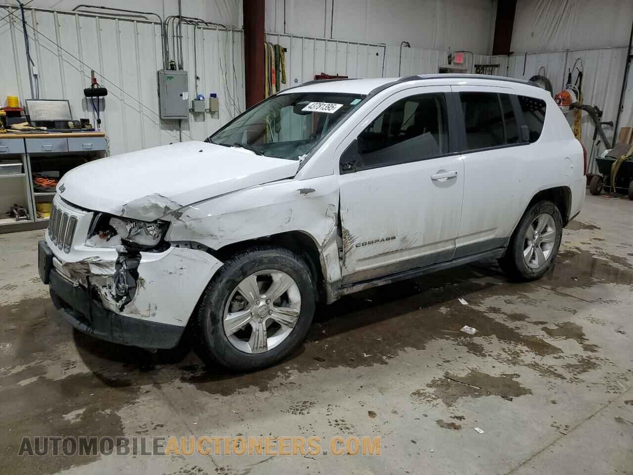 1C4NJDBB7GD635924 JEEP COMPASS 2016