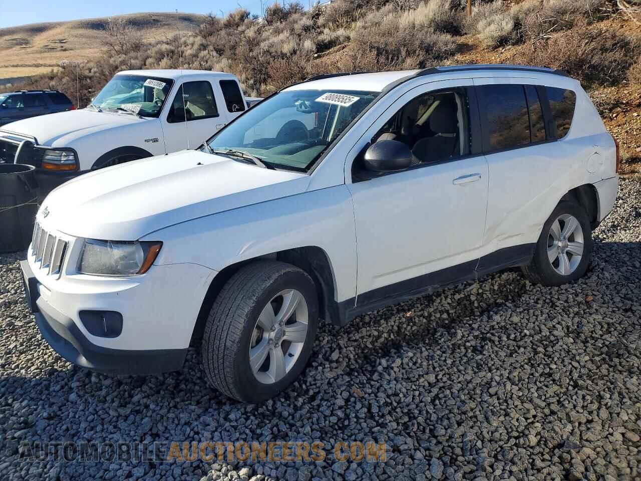 1C4NJDBB7GD757523 JEEP COMPASS 2016