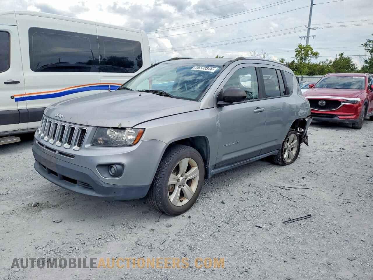 1C4NJDBB8FD134944 JEEP COMPASS 2015