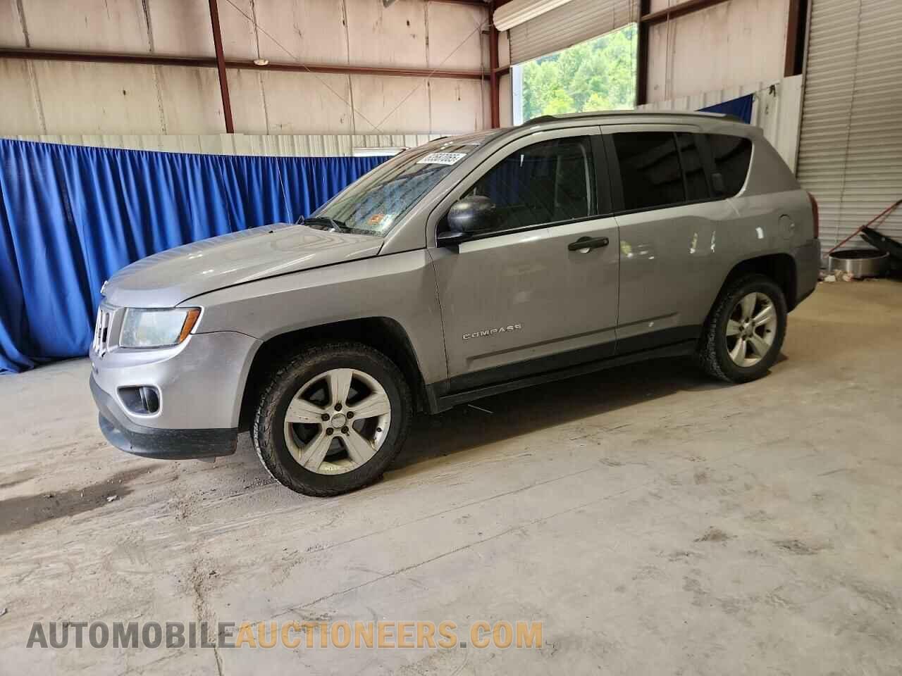 1C4NJDBB8GD535525 JEEP COMPASS 2016