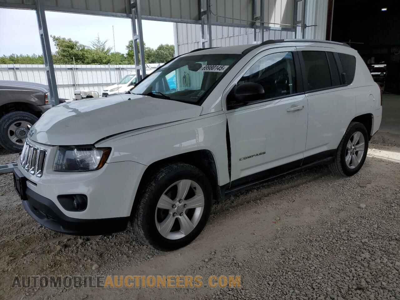 1C4NJDBB8GD573210 JEEP COMPASS 2016