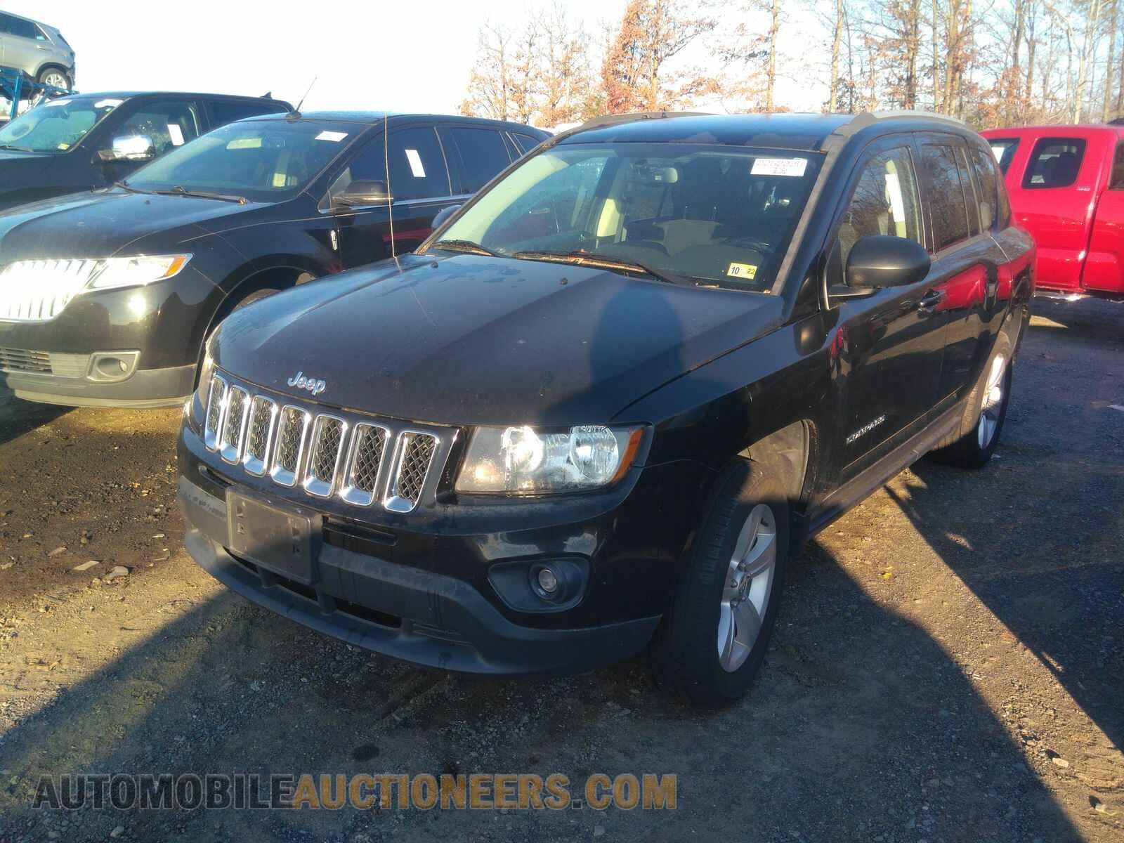 1C4NJDBB8GD756638 Jeep Compass 2016