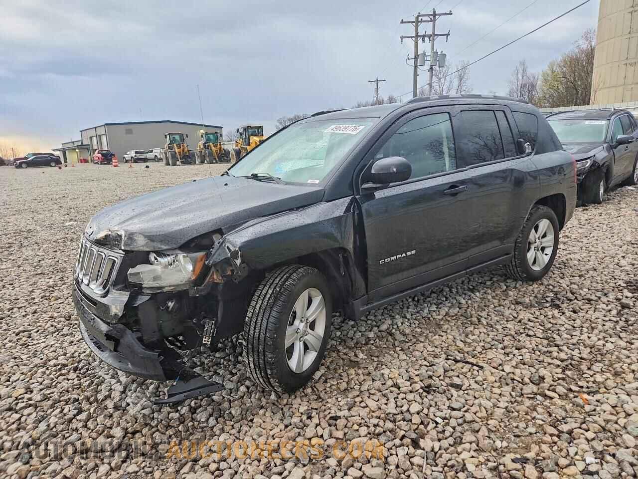 1C4NJDBB9GD556688 JEEP COMPASS 2016