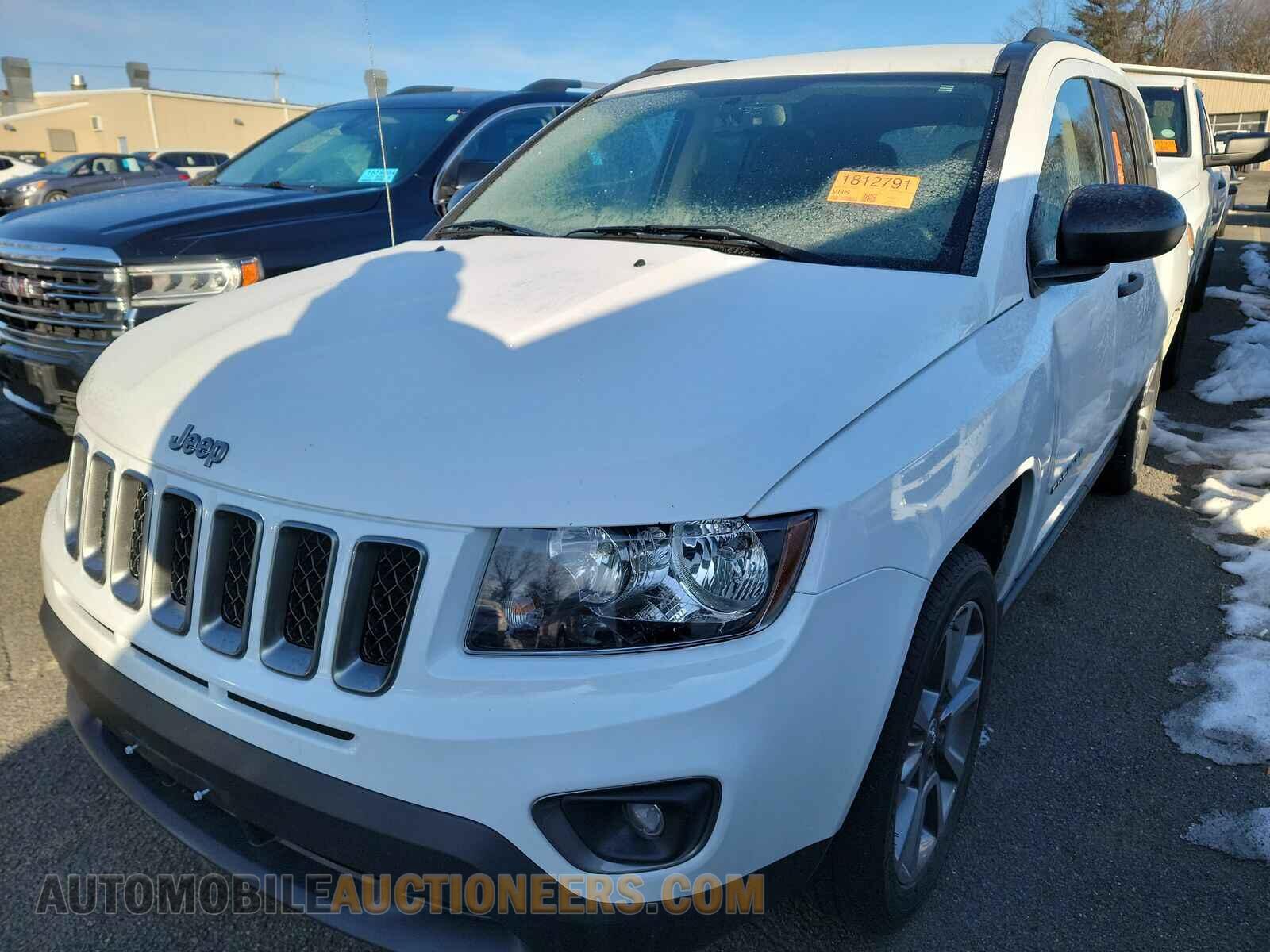 1C4NJDBBXHD127724 Jeep Compass 2017