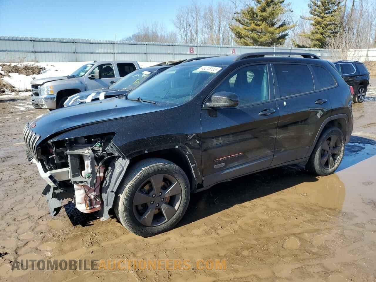 1C4PJMCS3HW563102 JEEP GRAND CHER 2017