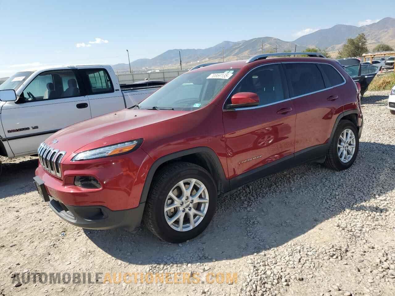 1C4PJMCS3HW587562 JEEP GRAND CHER 2017