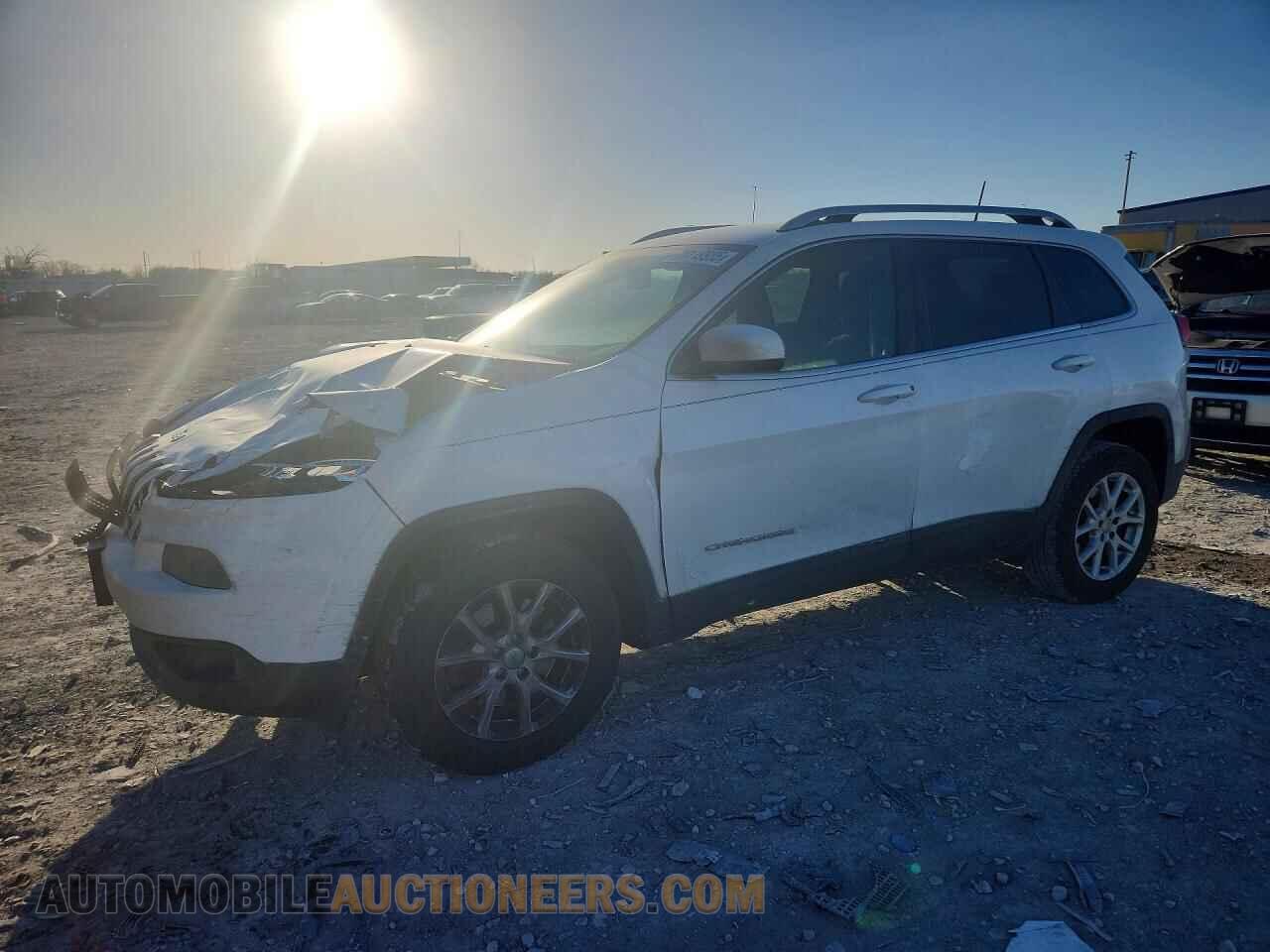 1C4PJMCS6HW647415 JEEP GRAND CHER 2017