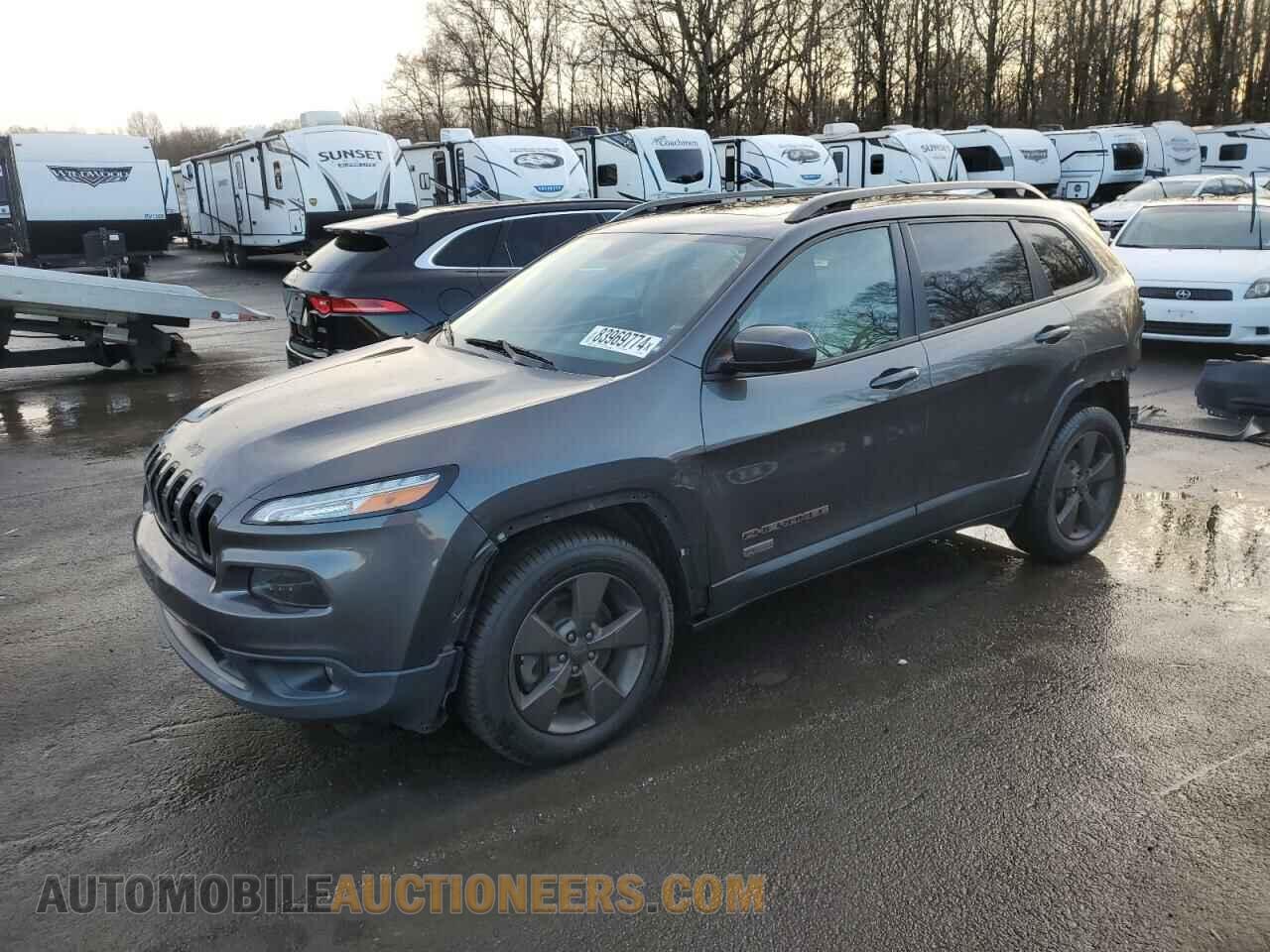 1C4PJMCS7HW503985 JEEP GRAND CHER 2017