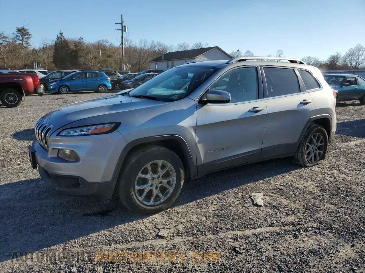 1C4PJMCS7HW532449 JEEP GRAND CHER 2017