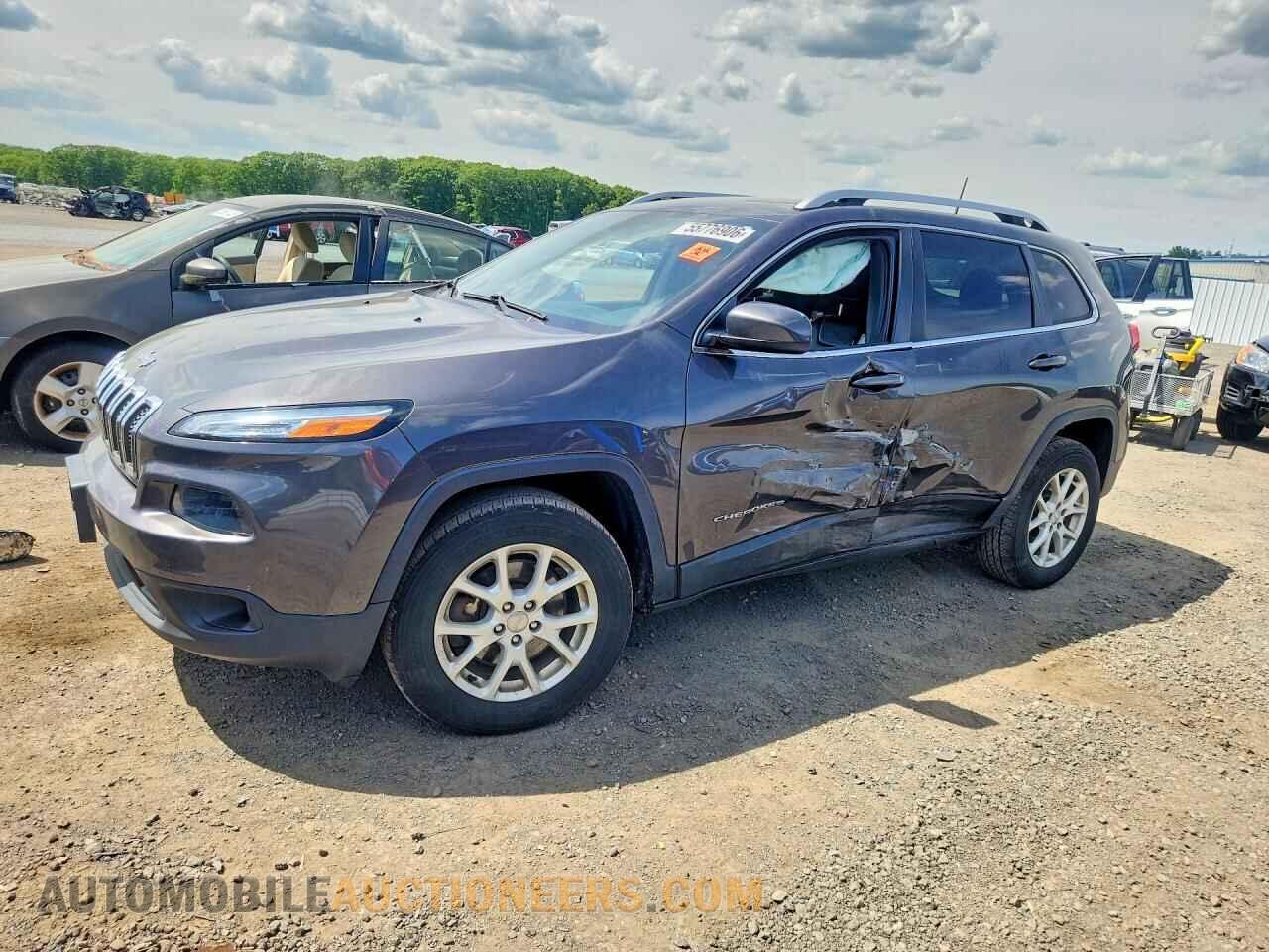 1C4PJMCS7HW647097 JEEP CHEROKEE 2017