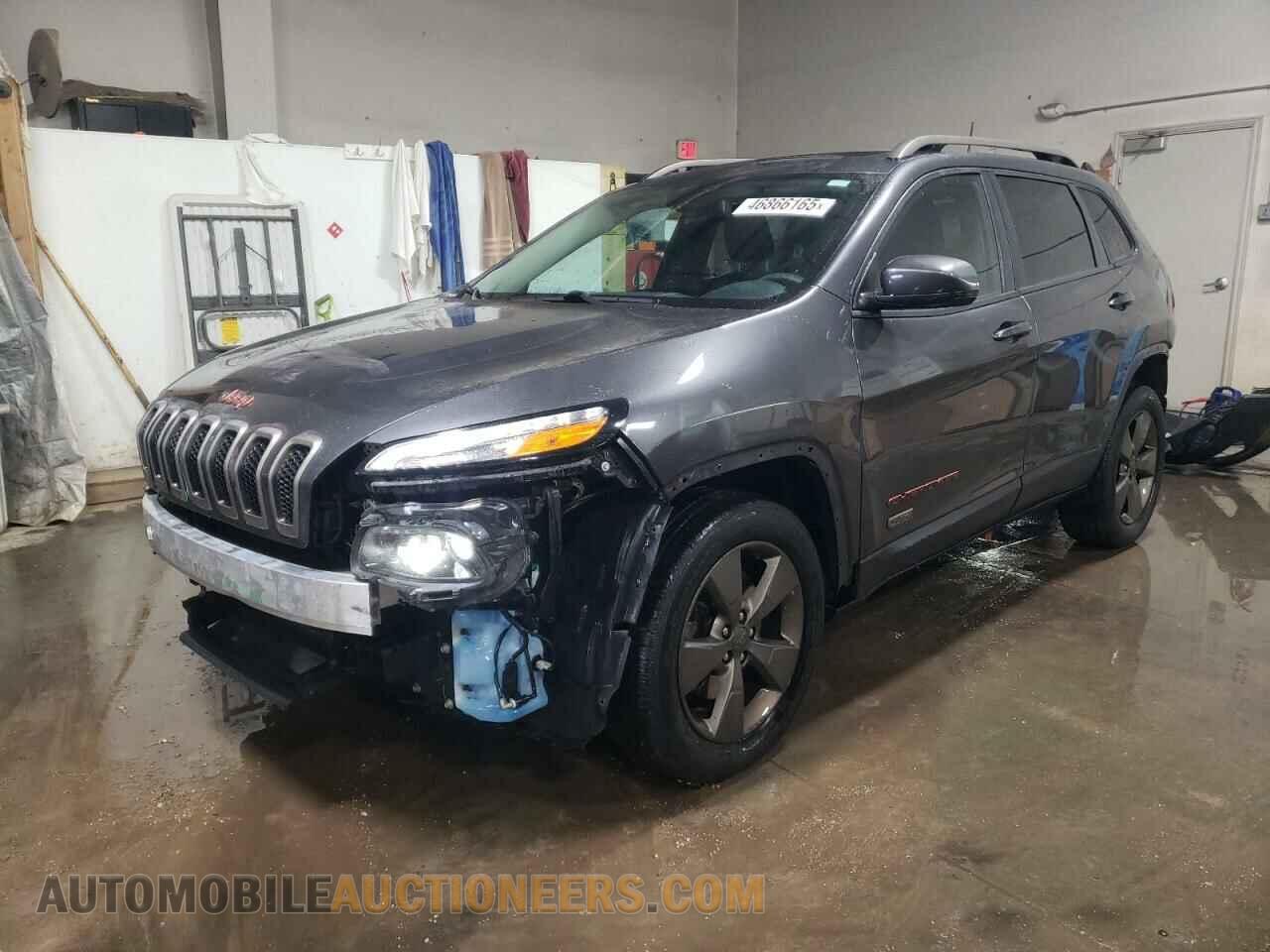 1C4PJMCS8HW565203 JEEP GRAND CHER 2017
