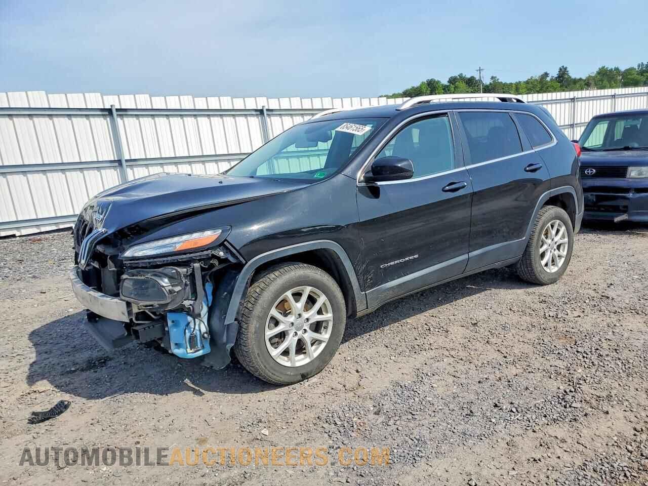 1C4PJMCS8HW569039 JEEP CHEROKEE 2017