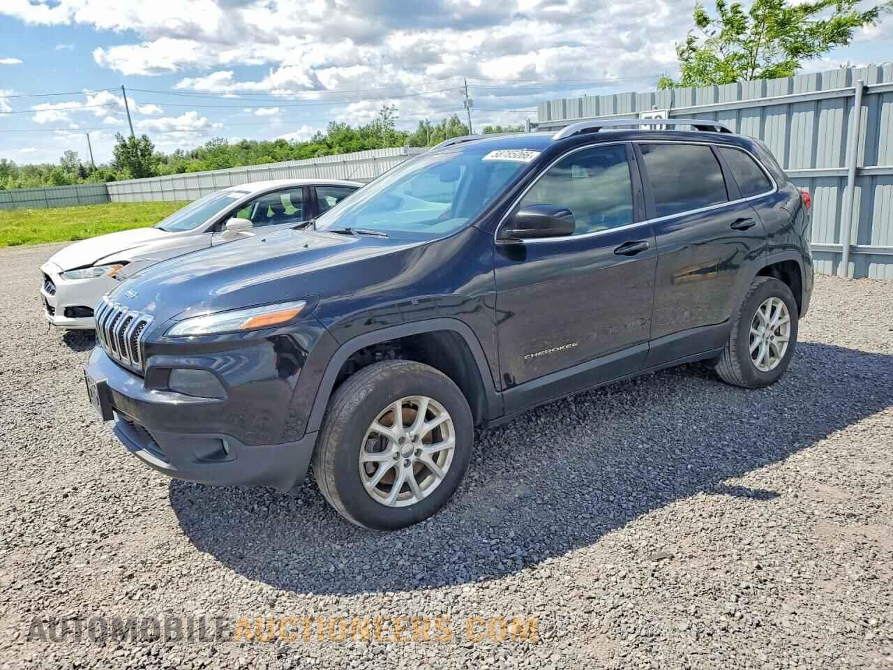 1C4PJMCS8HW608468 JEEP CHEROKEE 2017