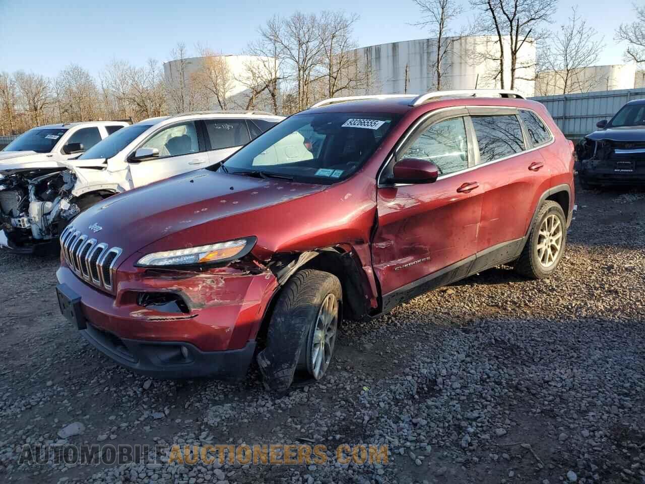 1C4PJMCS8HW664863 JEEP GRAND CHER 2017