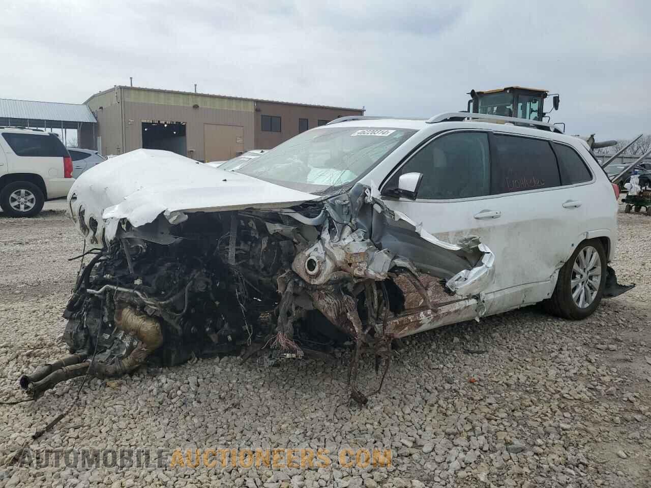 1C4PJMJS3HW628713 JEEP CHEROKEE 2017