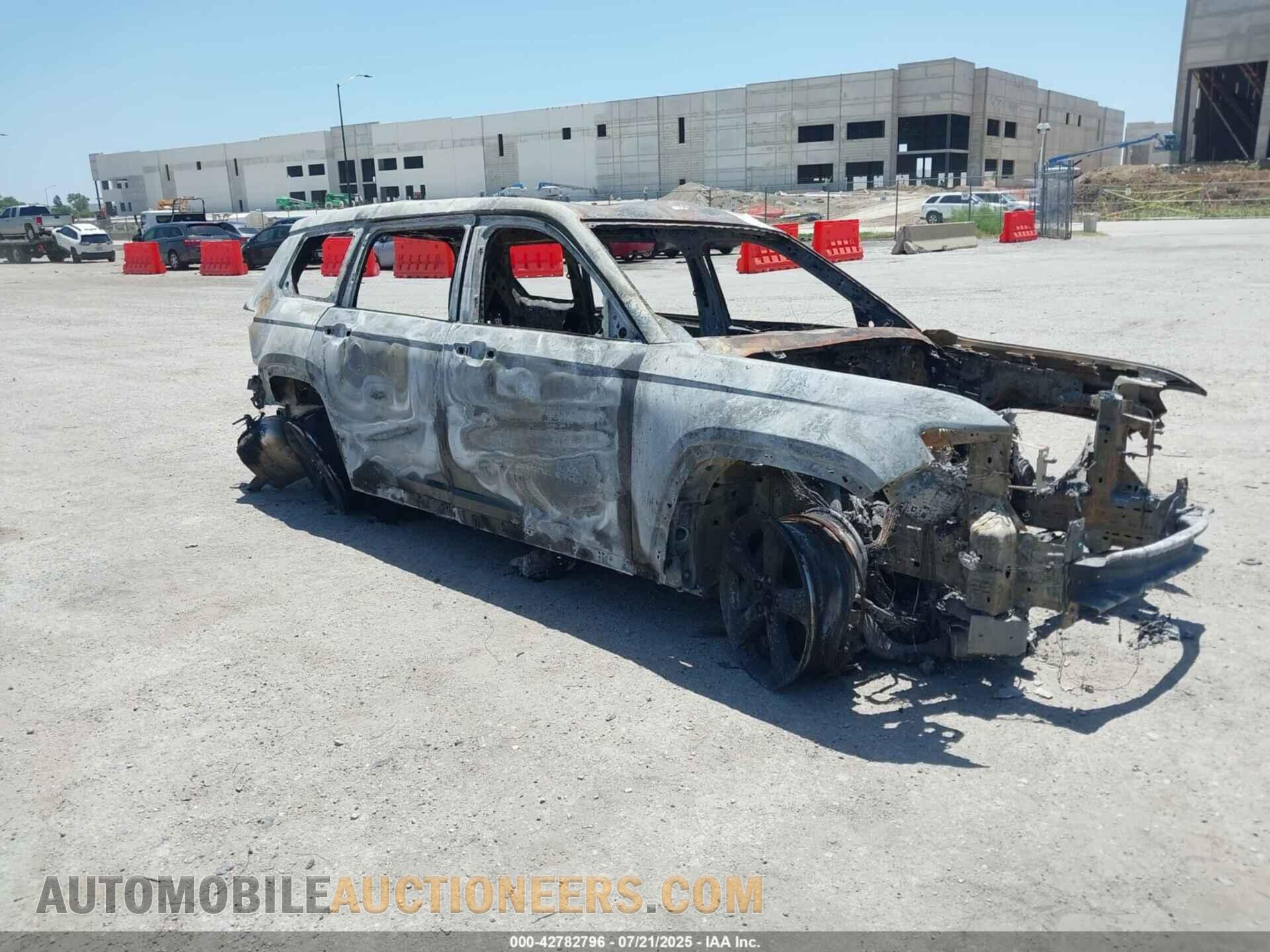1C4RJKBG4R8564338 JEEP GRAND CHEROKEE L 2024