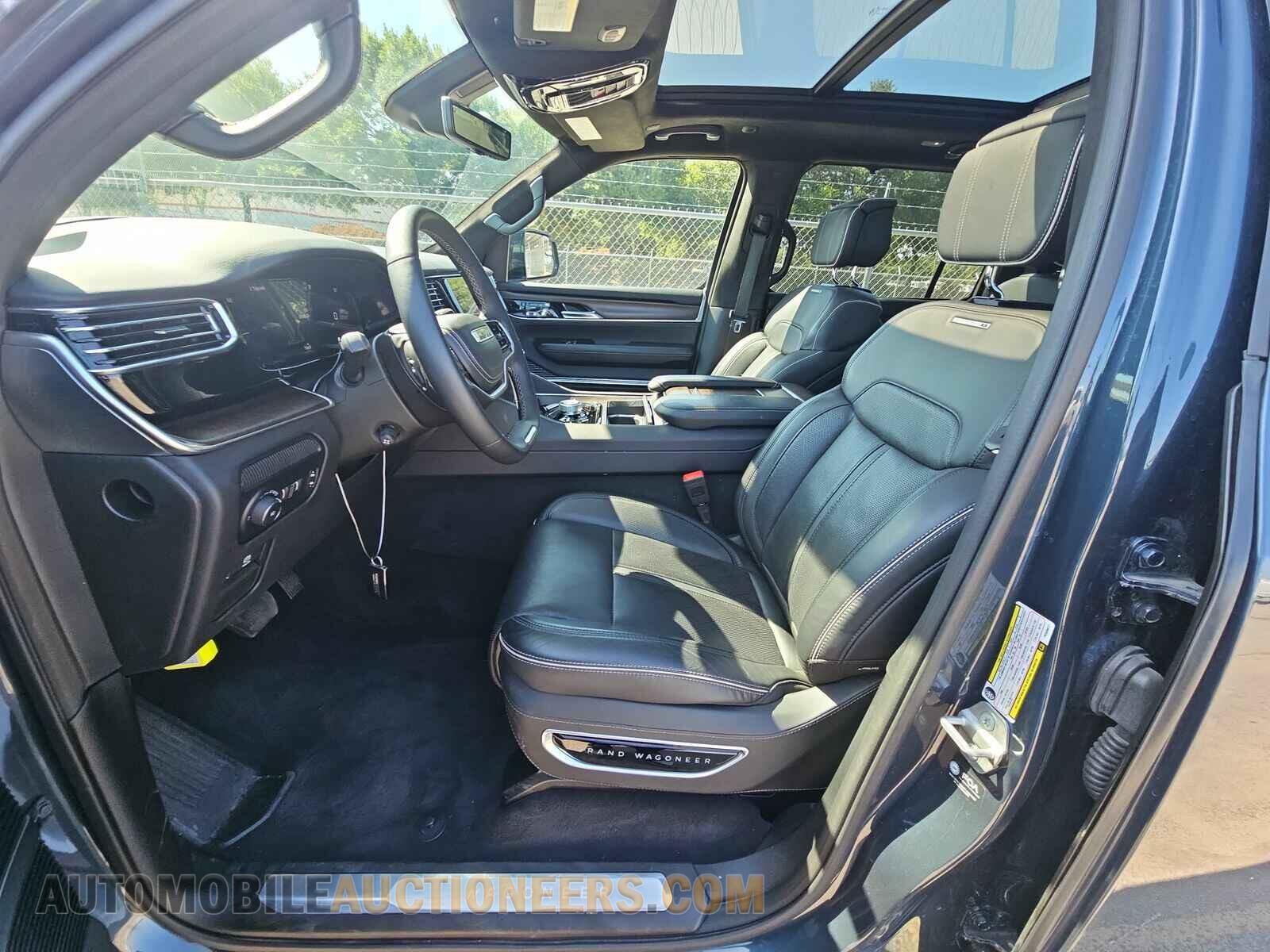 1C4SJVFP8PS506617 Jeep Grand Wagoneer 2023
