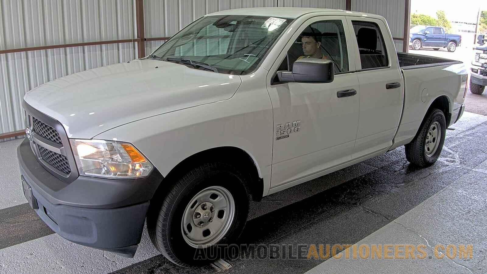 1C6RR6FG2KS740216 Ram 1500 Classic 2019