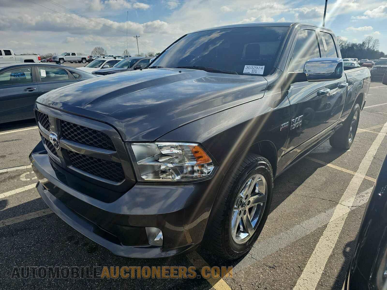 1C6RR6FT6JS123798 Ram 1500 Ex 2018