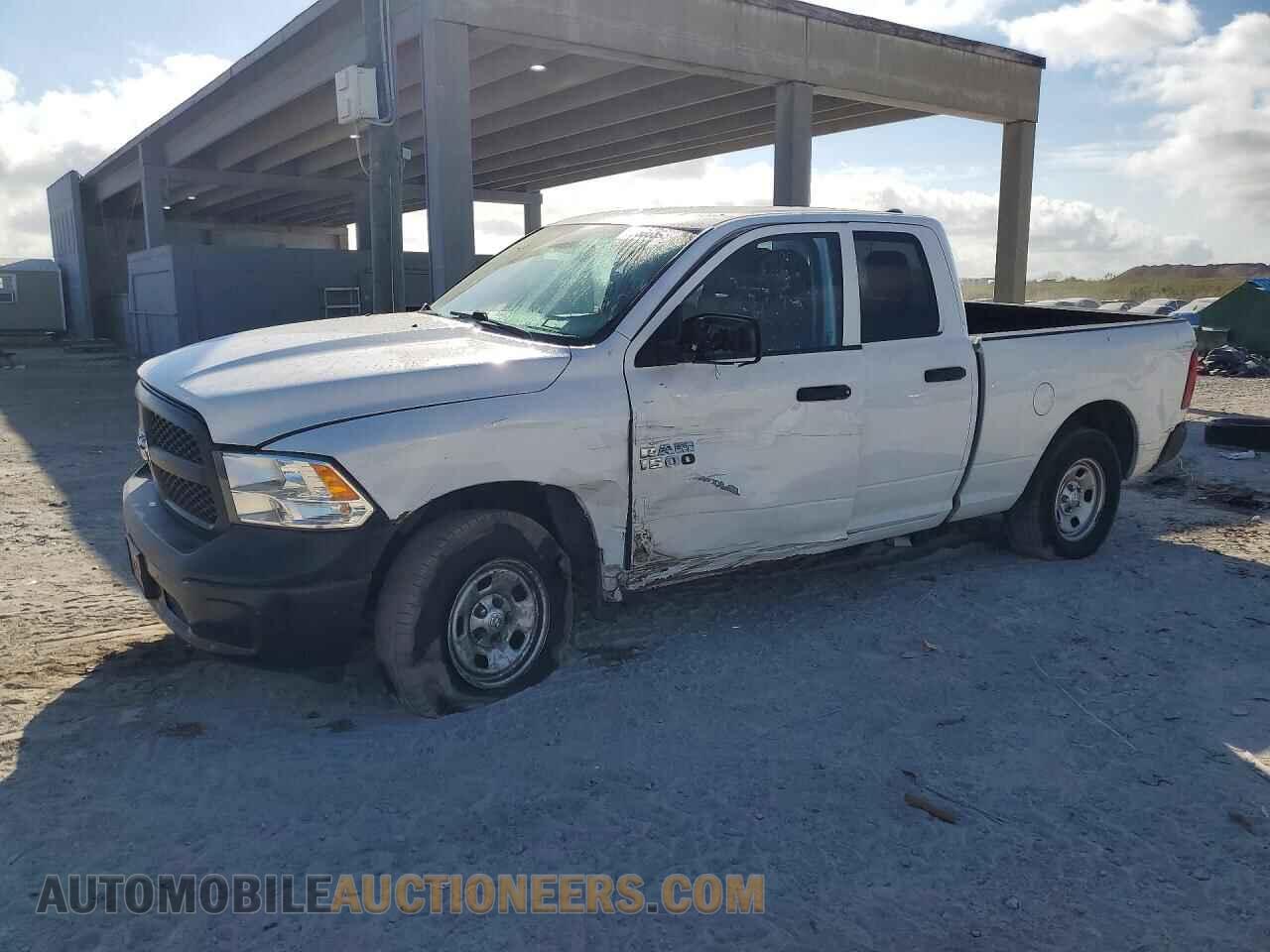 1C6RR7FG2JS212065 RAM 1500 2018