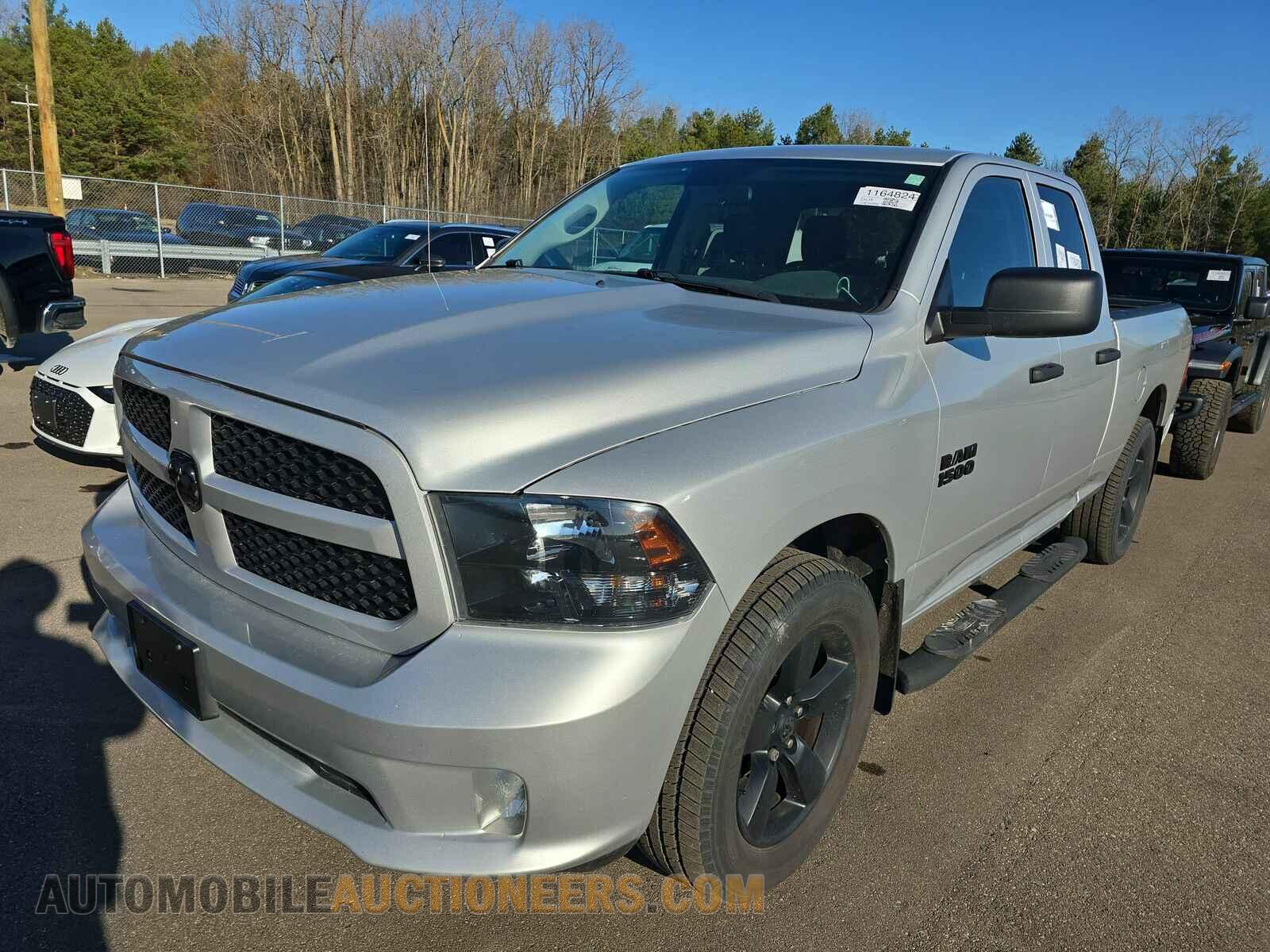 1C6RR7FG2JS235099 Ram 1500 Ex 2018