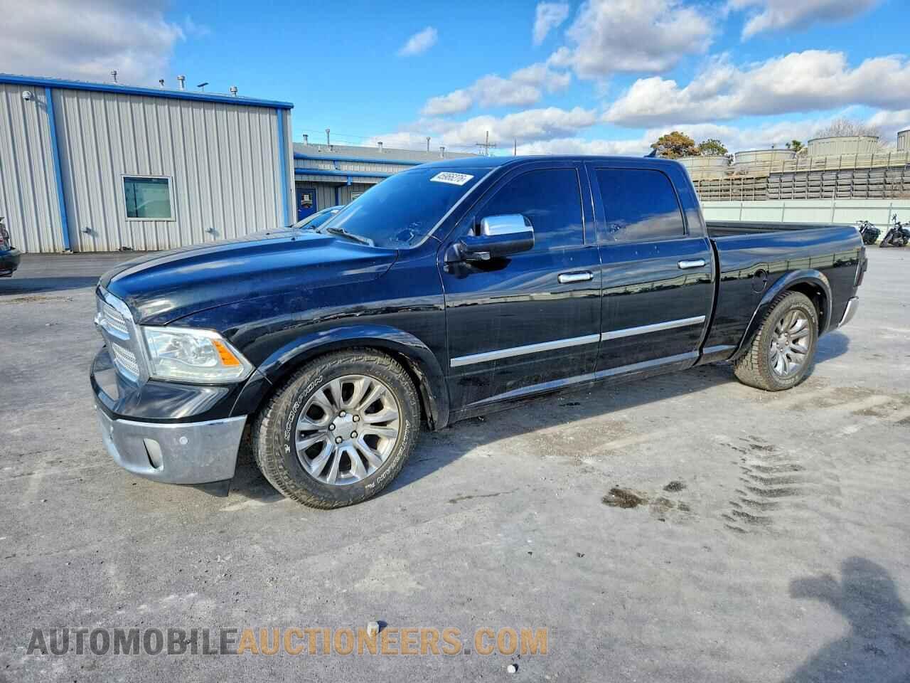 1C6RR7WM7FS724708 RAM 1500 2015
