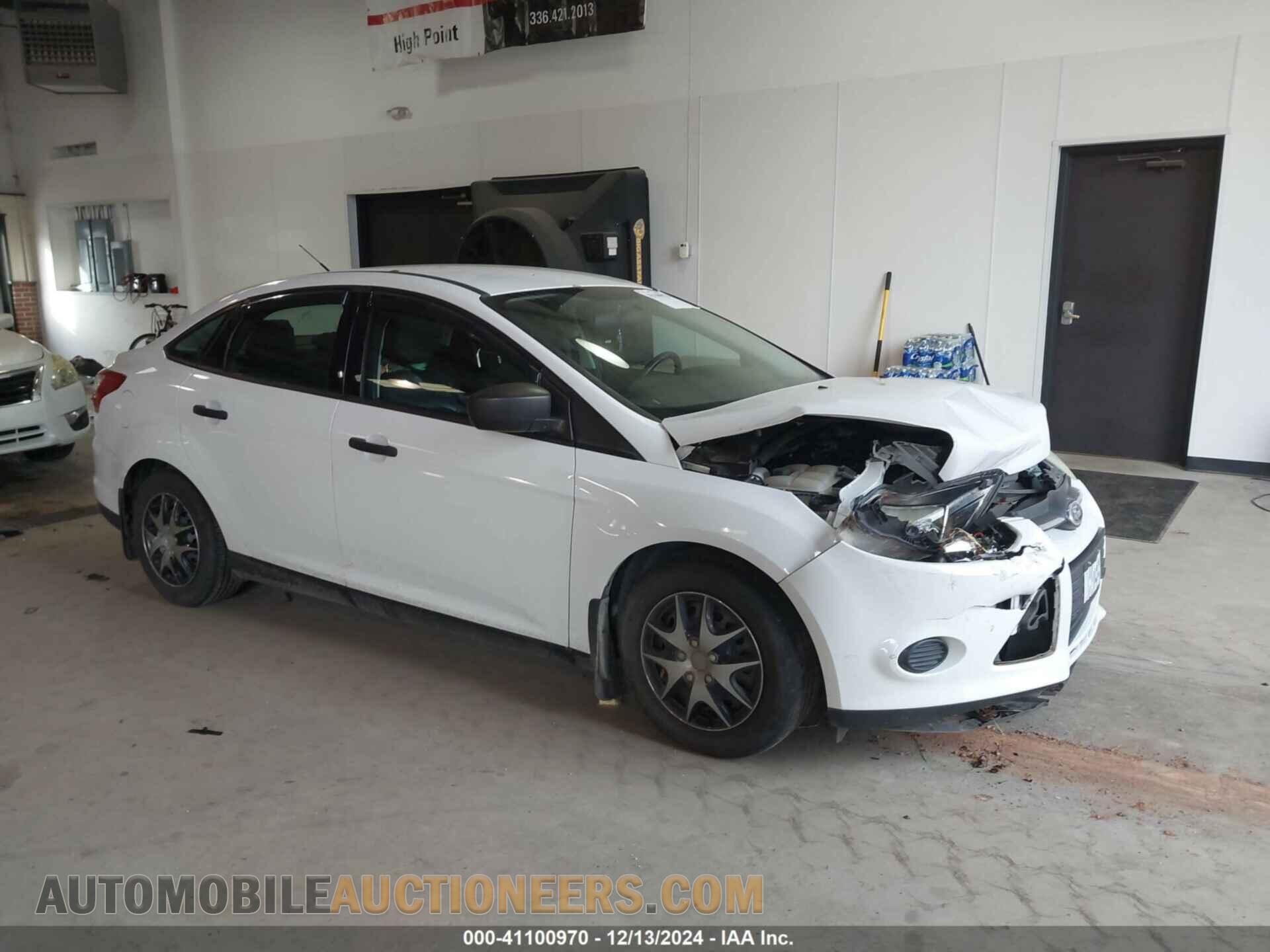 1FADP3E25DL368564 FORD FOCUS 2013