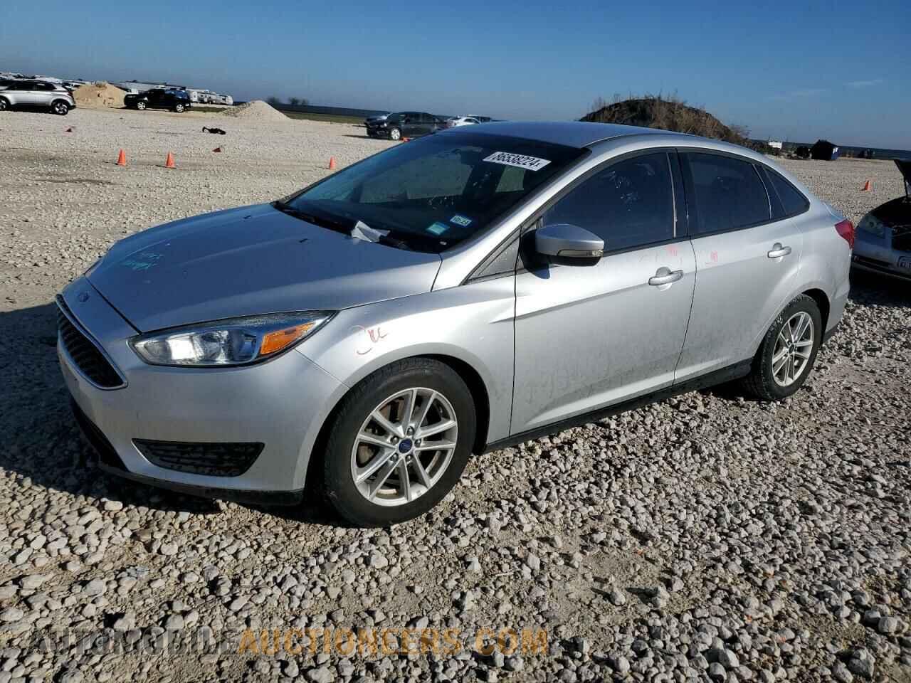 1FADP3F22FL329058 FORD FOCUS 2015
