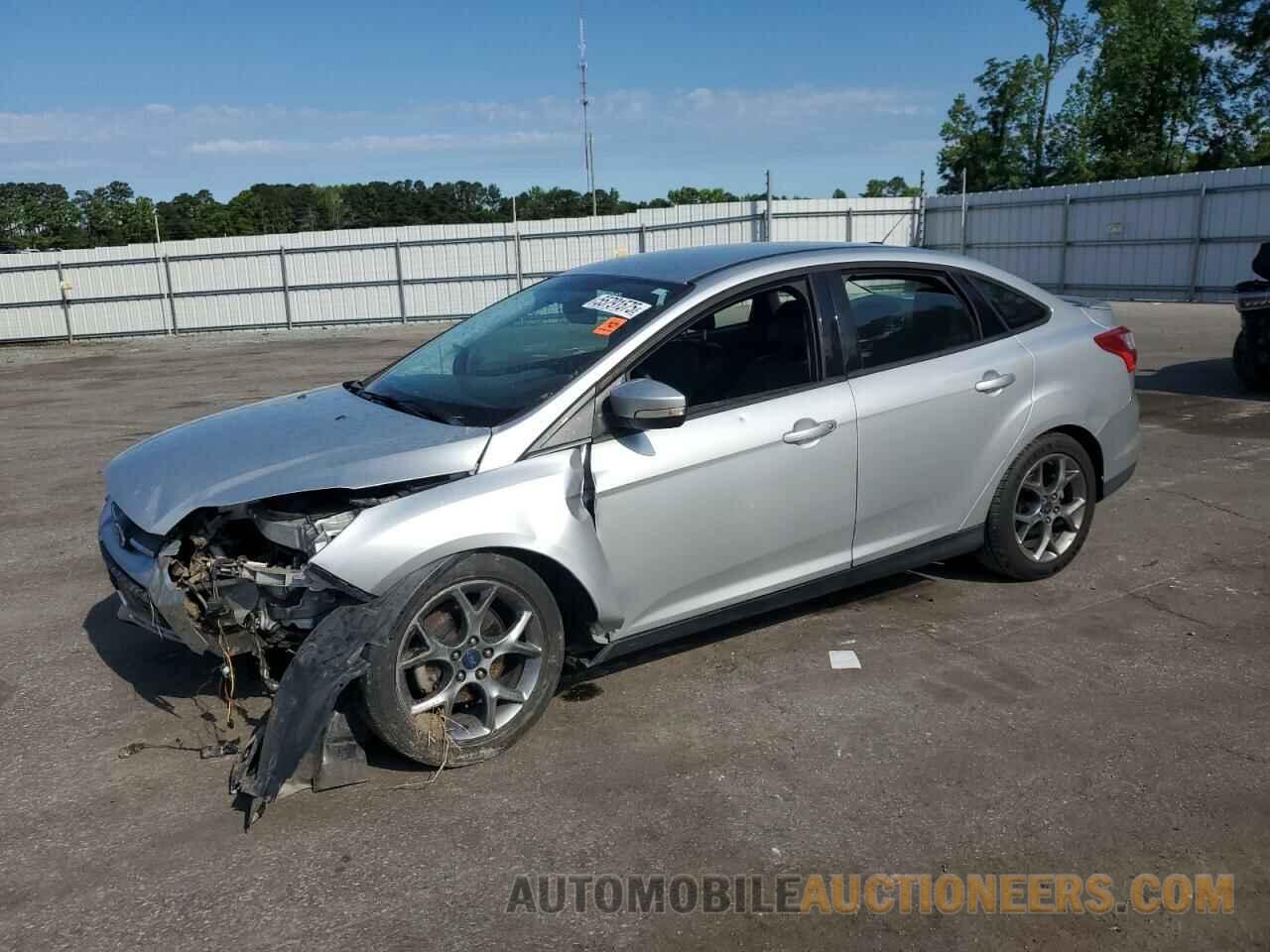 1FADP3F28DL290893 FORD FOCUS 2013