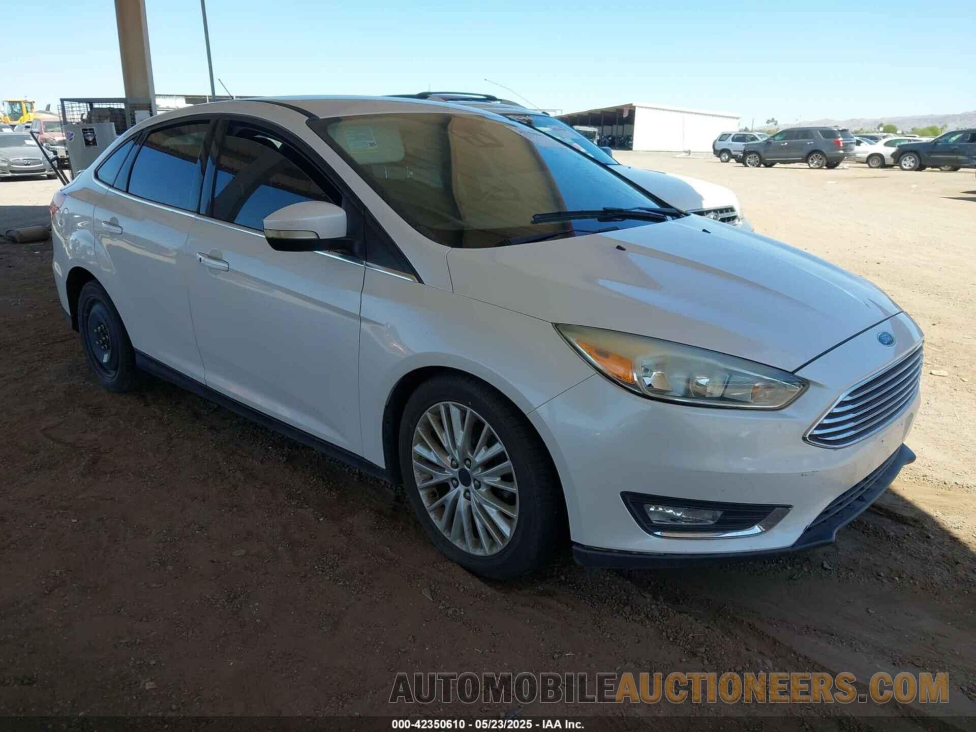 1FADP3J28FL256155 FORD FOCUS 2015