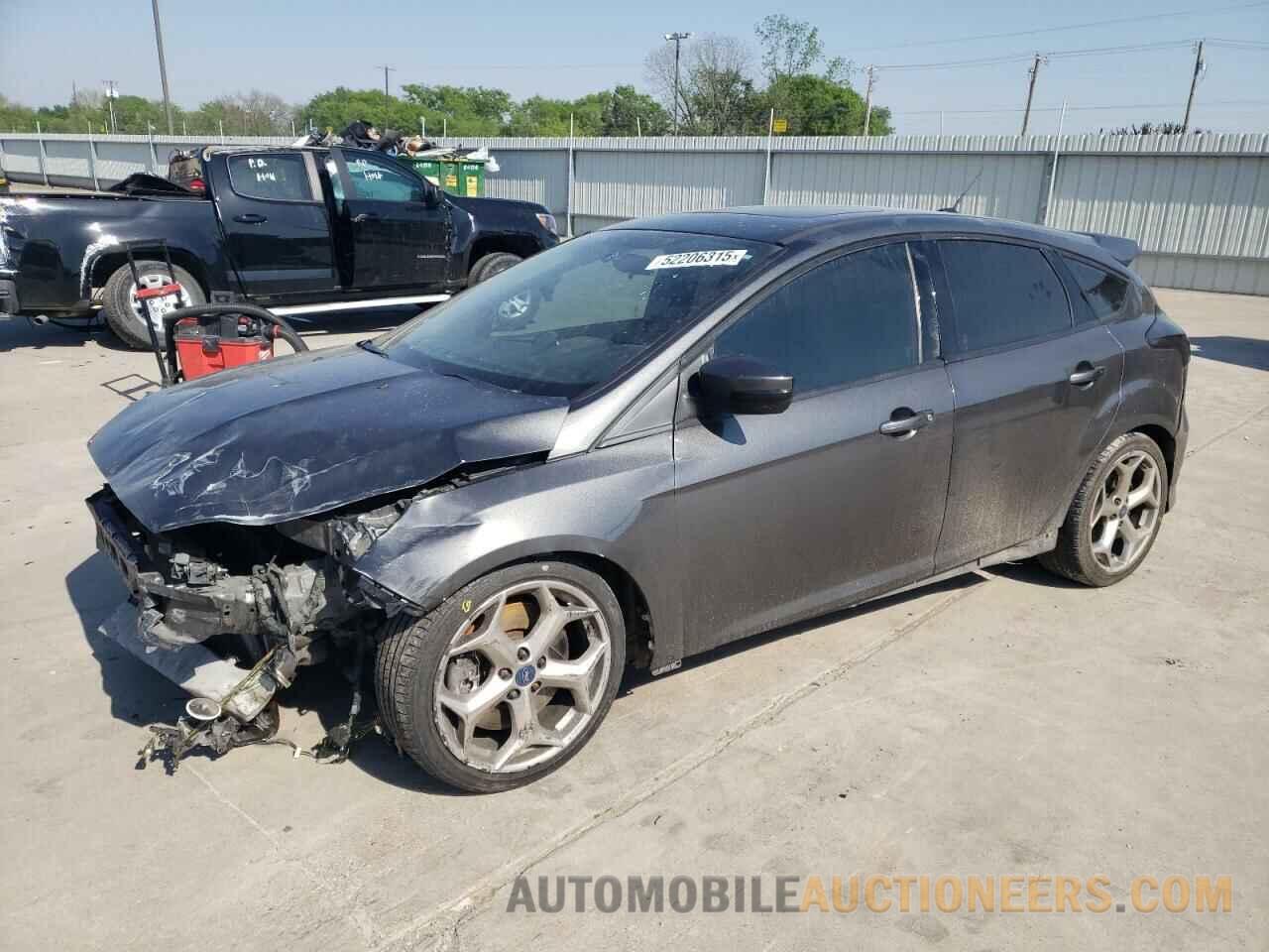 1FADP3L91HL233961 FORD FOCUS 2017