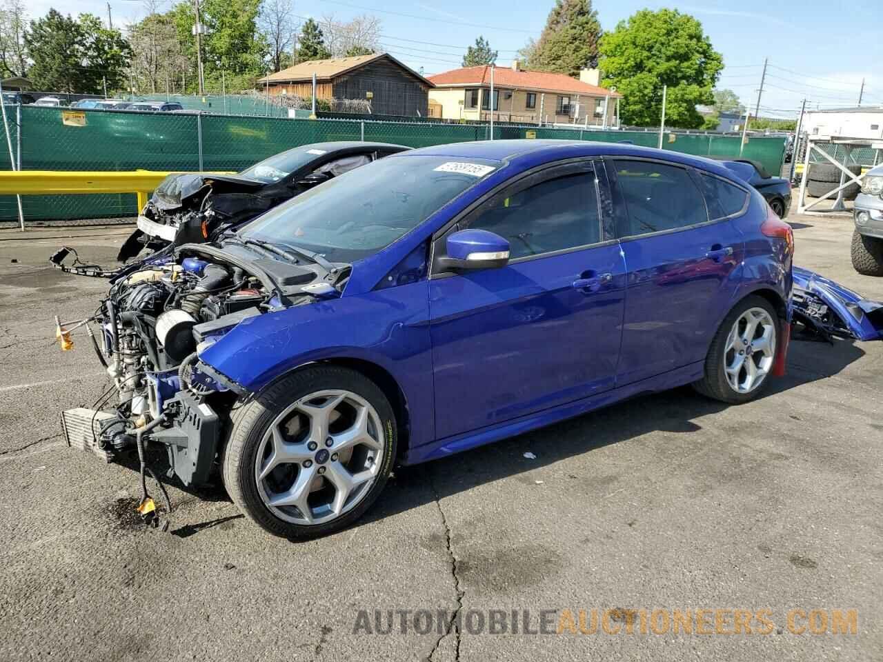 1FADP3L99DL196944 FORD FOCUS 2013