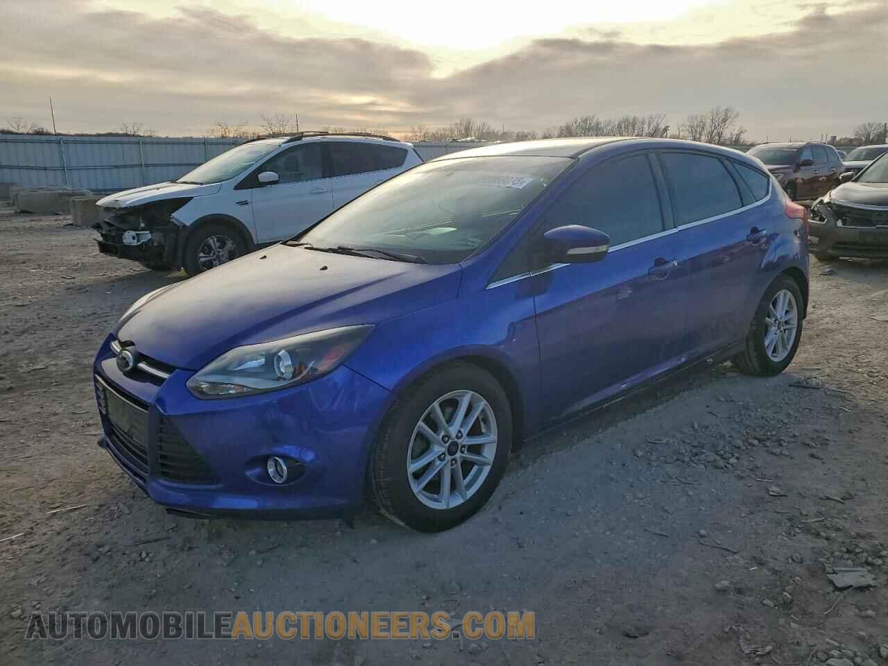 1FADP3N25DL371237 FORD FOCUS 2013